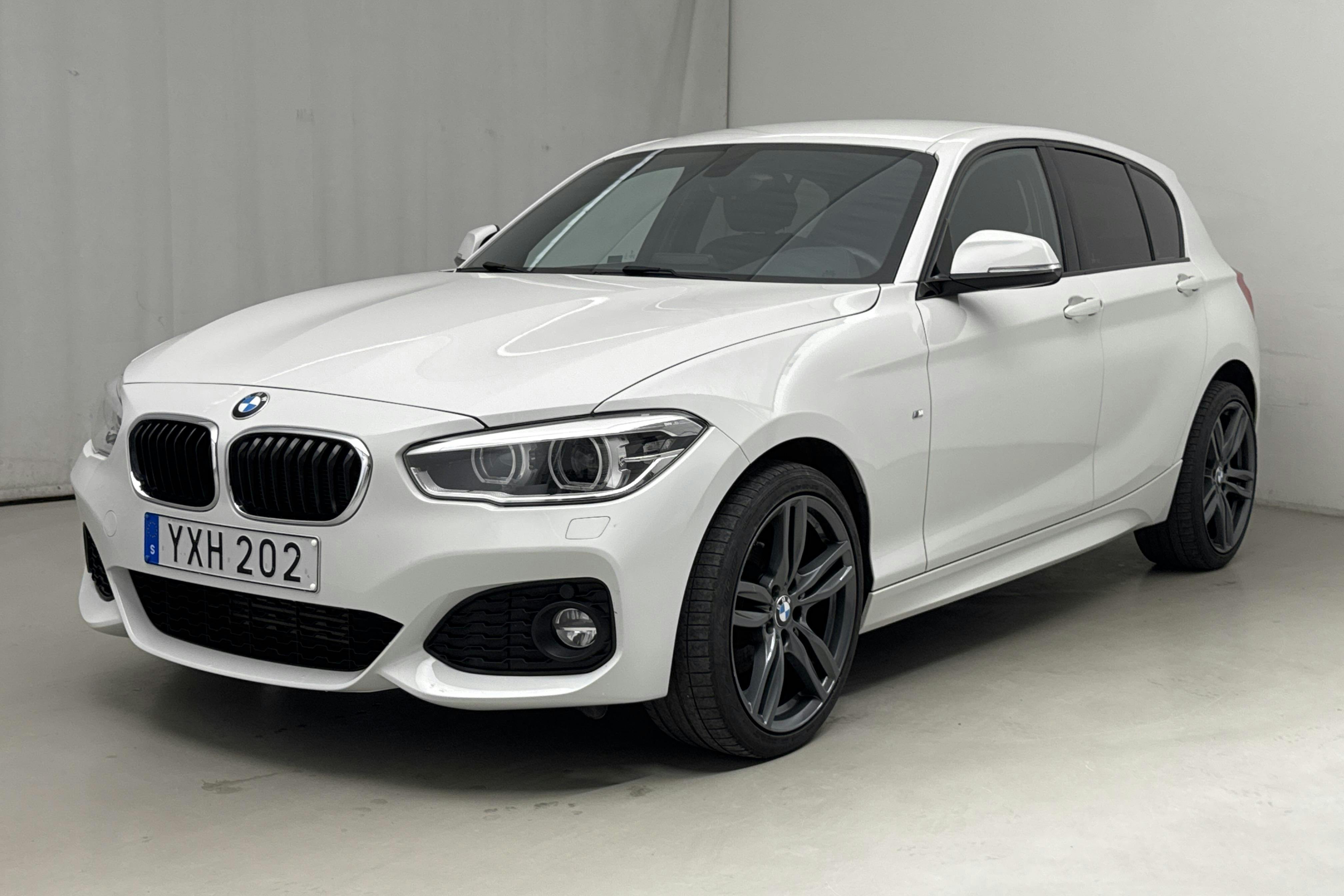 BMW 118d xDrive 5dr, F20 (150hk) - 82 130 km - Käsitsi - valge - 2018