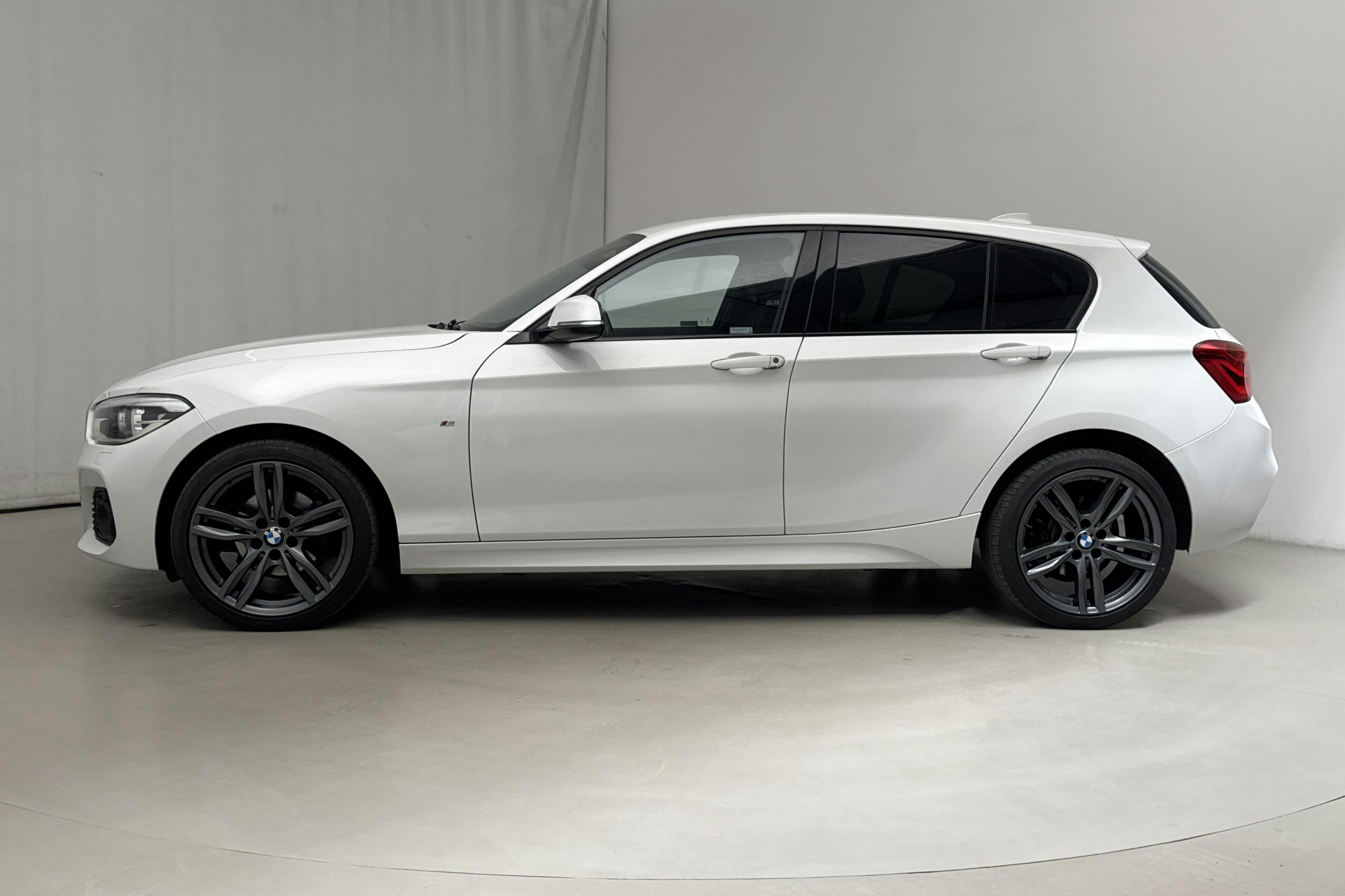 BMW 118d xDrive 5dr, F20 (150hk) - 8 213 mil - Manuell - vit - 2018