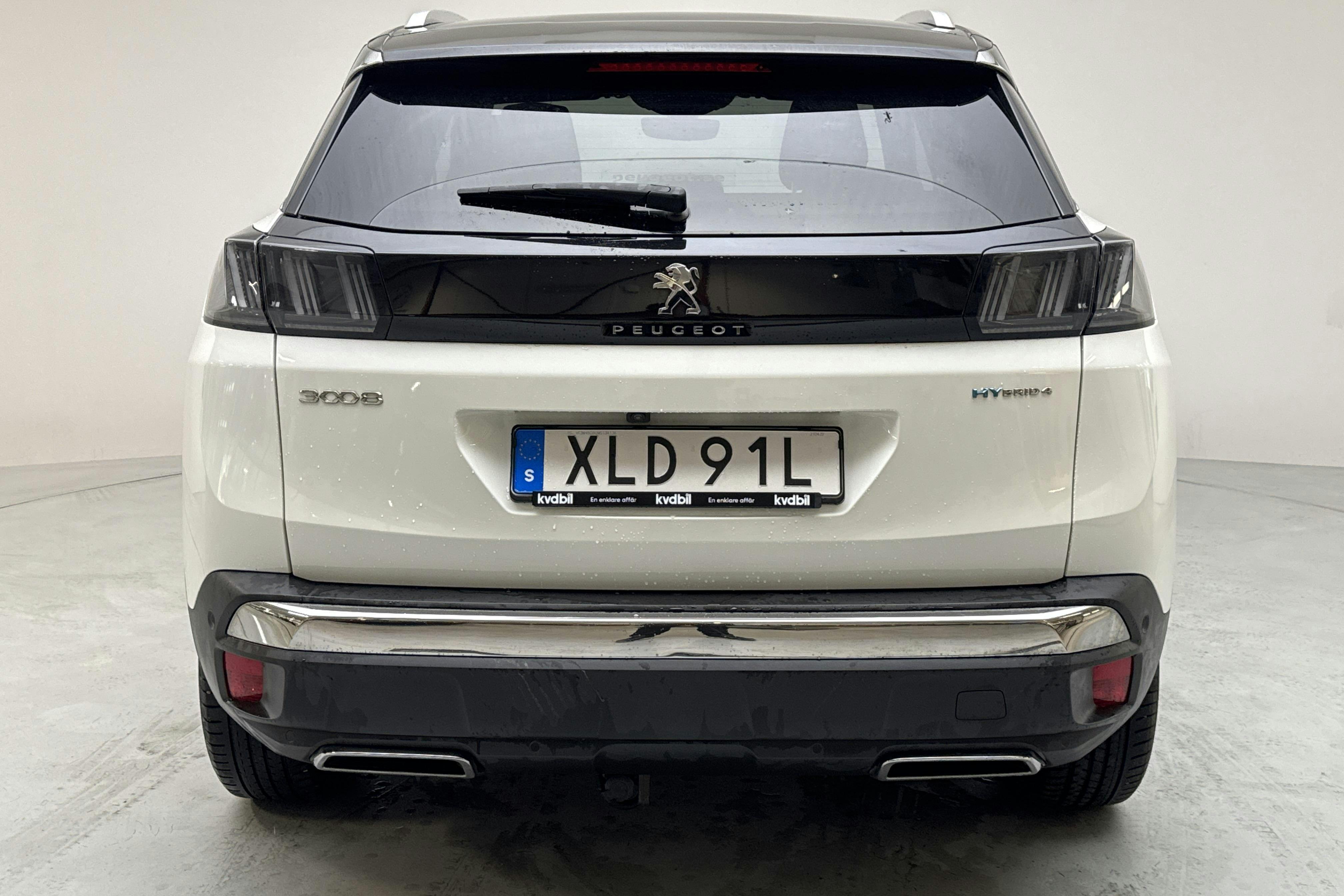 Peugeot 3008 1.6 Plug-in Hybrid 4 (300hk) - 81 570 km - Automaatne - valge - 2021