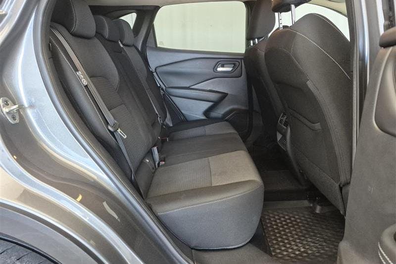 Nissan Qashqai 1.3 MHEV (158hk) - 4 513 mil - Automat - grå - 2022
