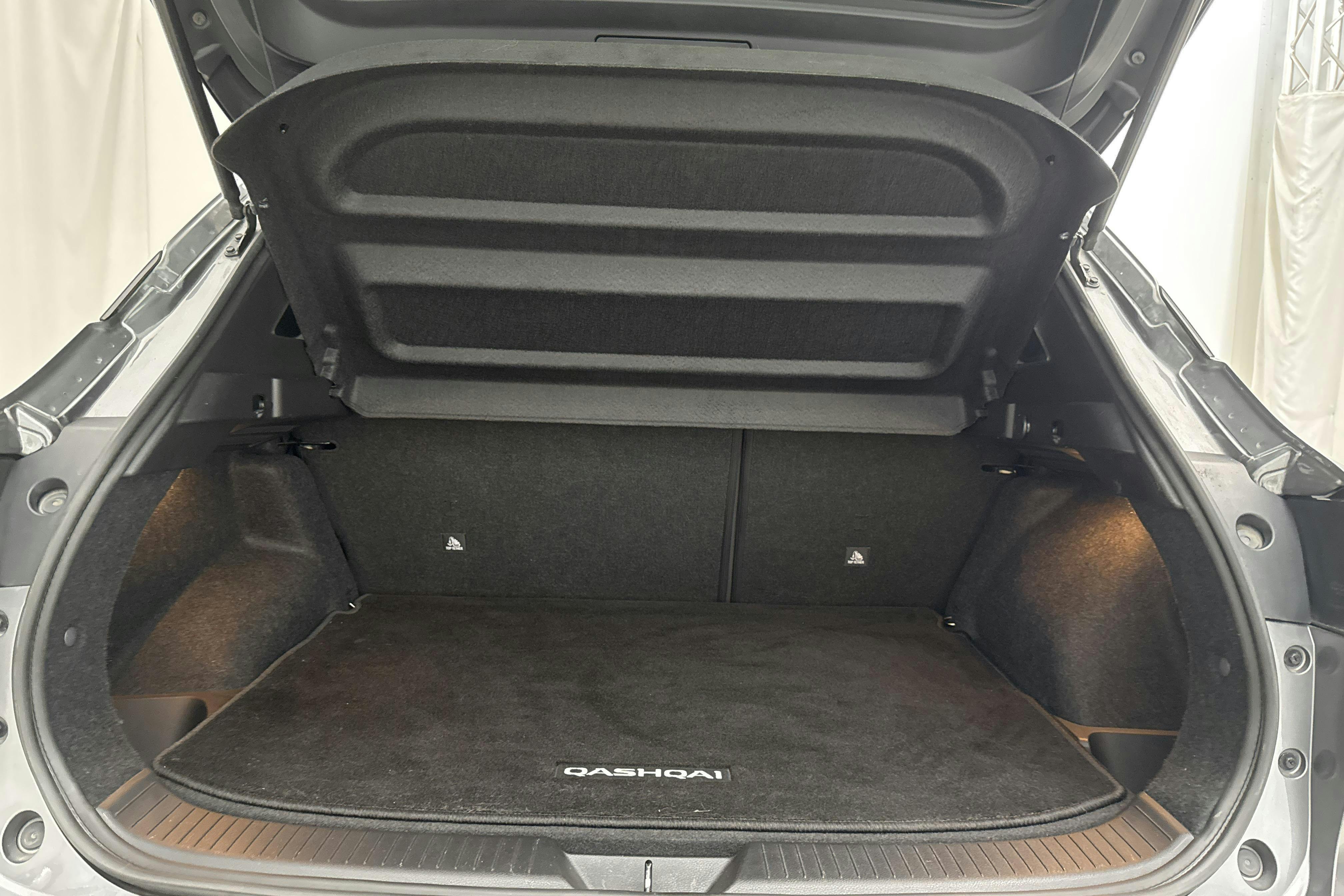 Nissan Qashqai 1.3 MHEV (158hk) - 4 513 mil - Automat - grå - 2022