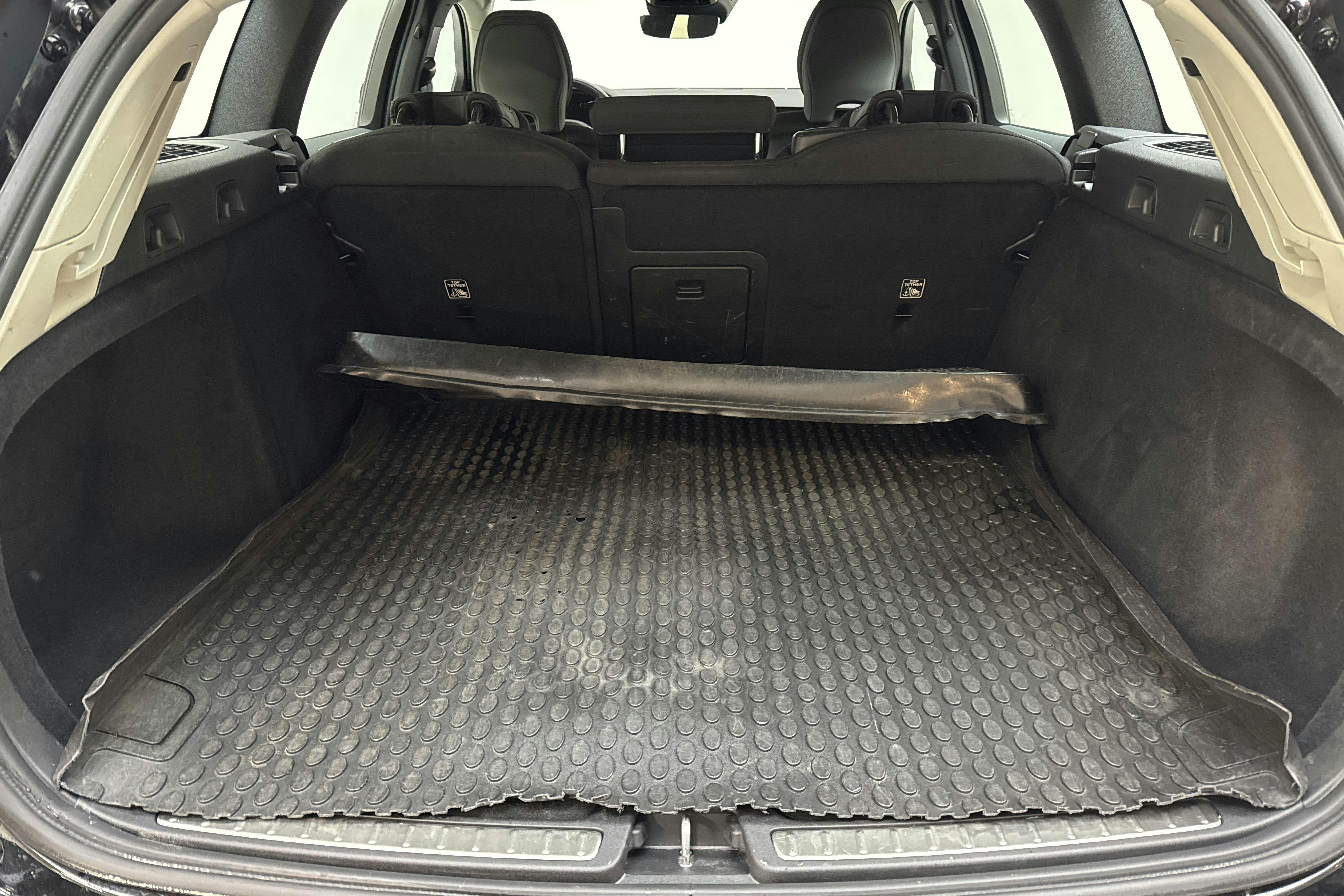 Volvo V60 D3 (150hk) - 13 538 mil - Automat - svart - 2020