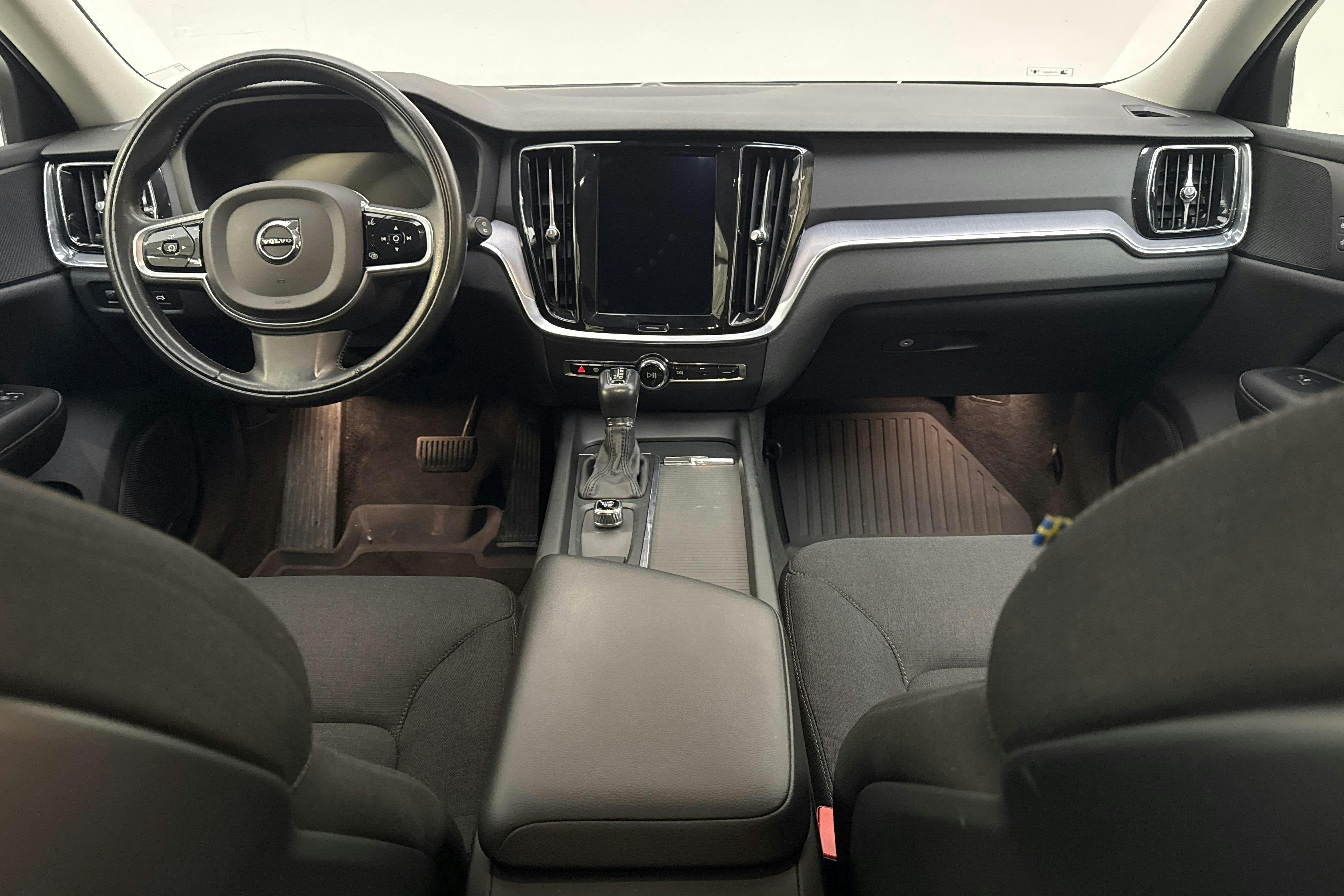 Volvo V60 D3 (150hk) - 13 538 mil - Automat - svart - 2020