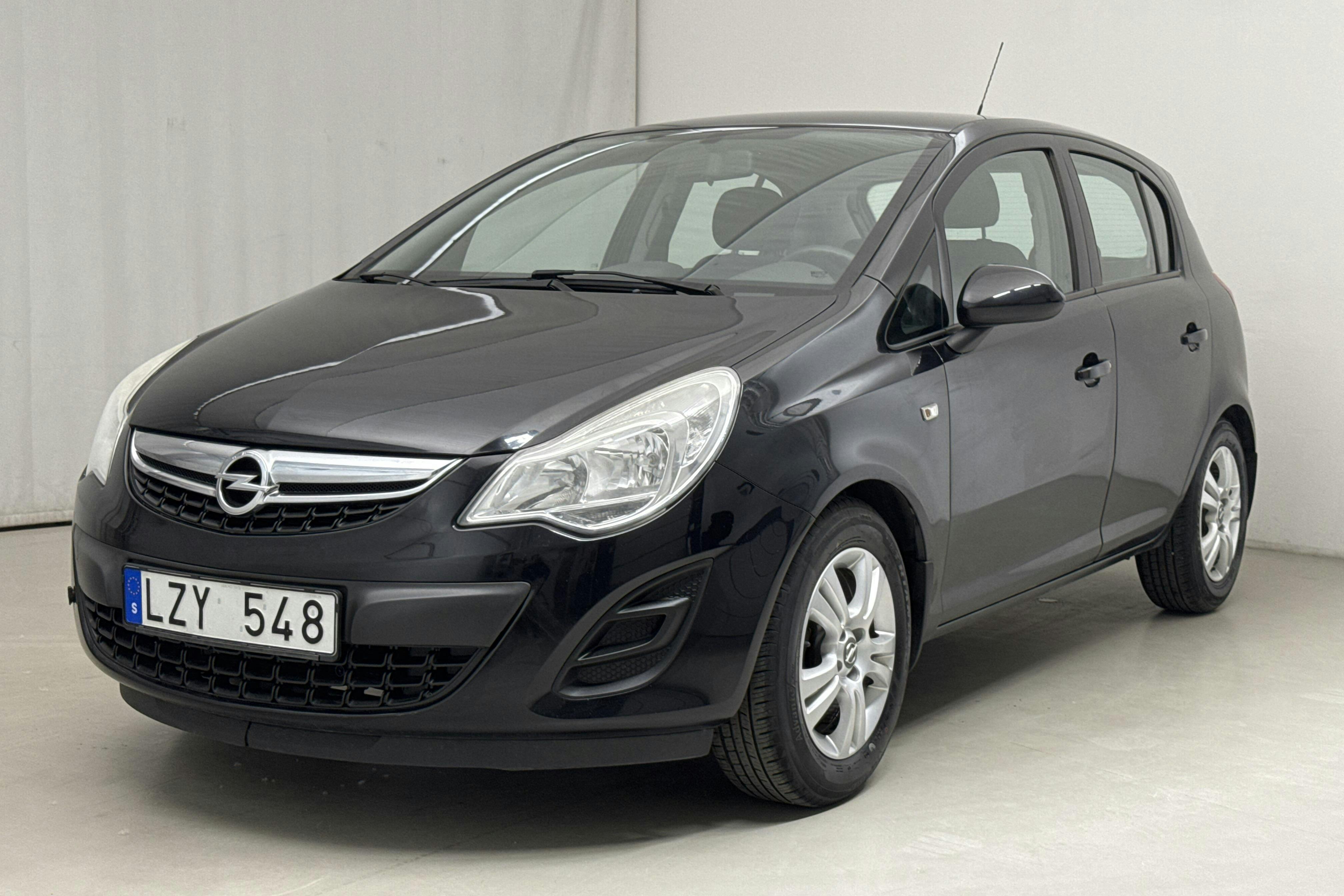 Opel Corsa 1.2 Twinport 5dr (85hk) - 76 440 km - Manual - black - 2012