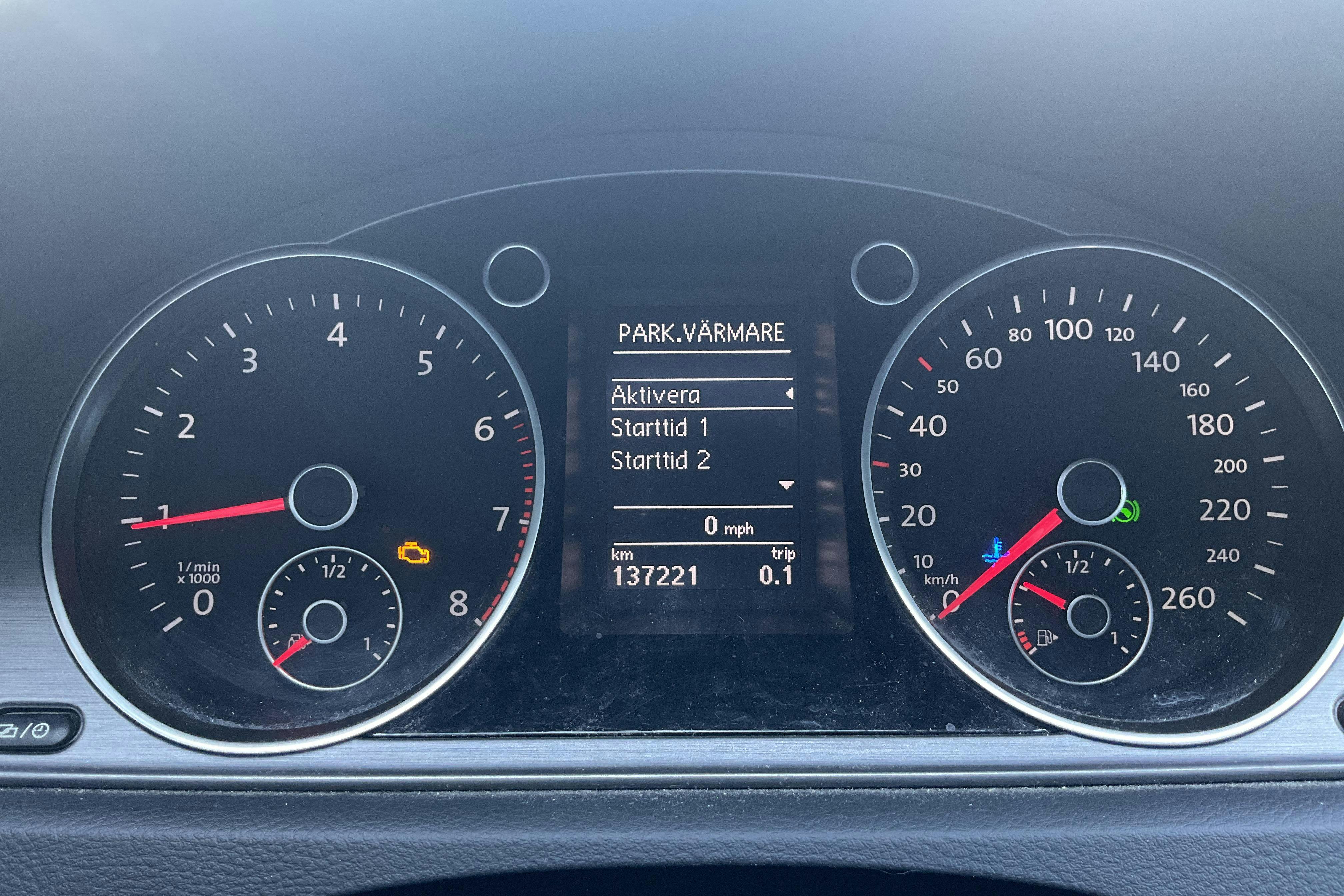 VW Passat 1.4 TSI EcoFuel Variant (150hk) - 13 722 mil - Automat - silver - 2013