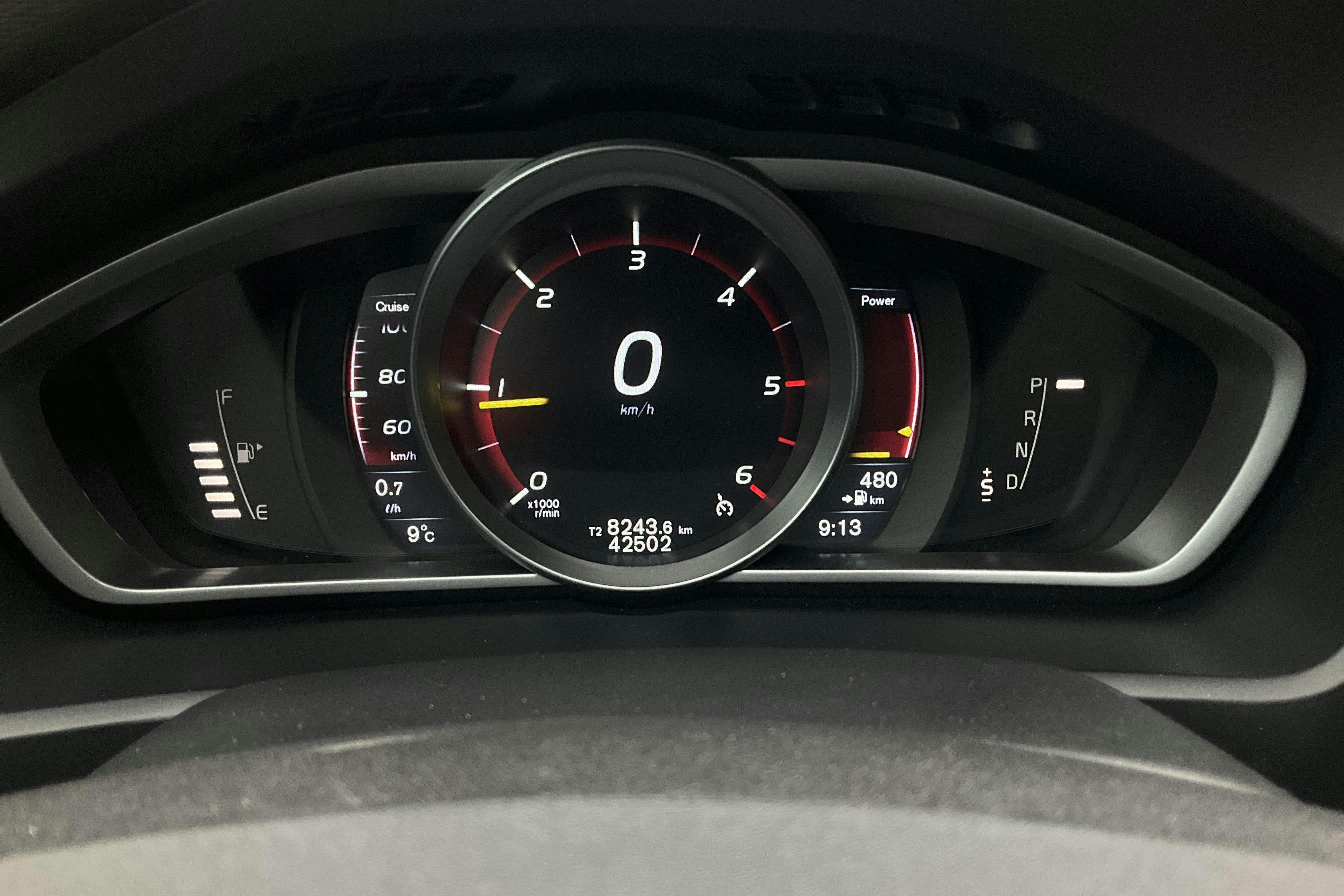 Volvo V40 Cross Country D2 (115hk) - 42 490 km - Automatic - black - 2015