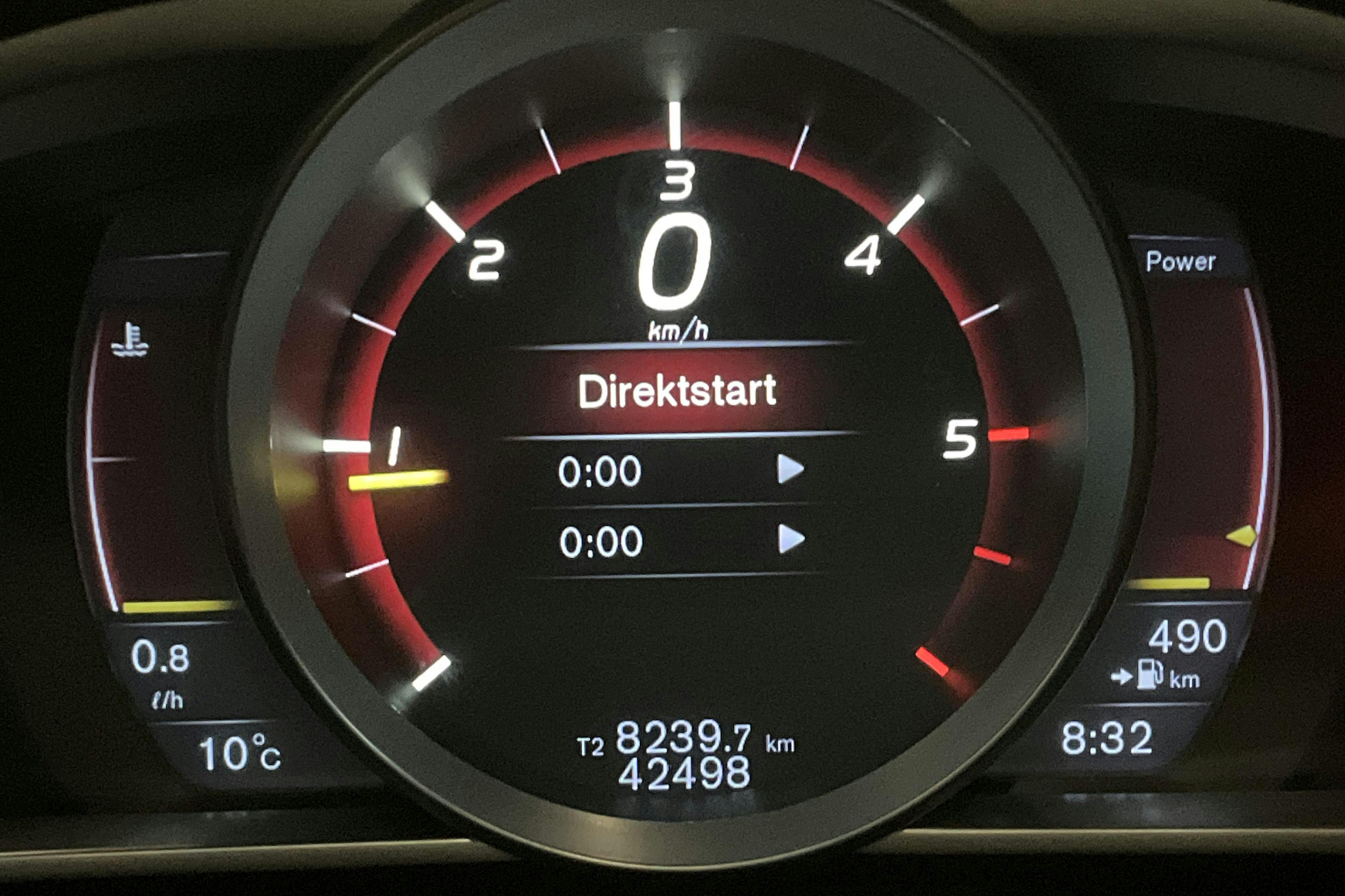 Volvo V40 Cross Country D2 (115hk) - 42 490 km - Automatic - black - 2015