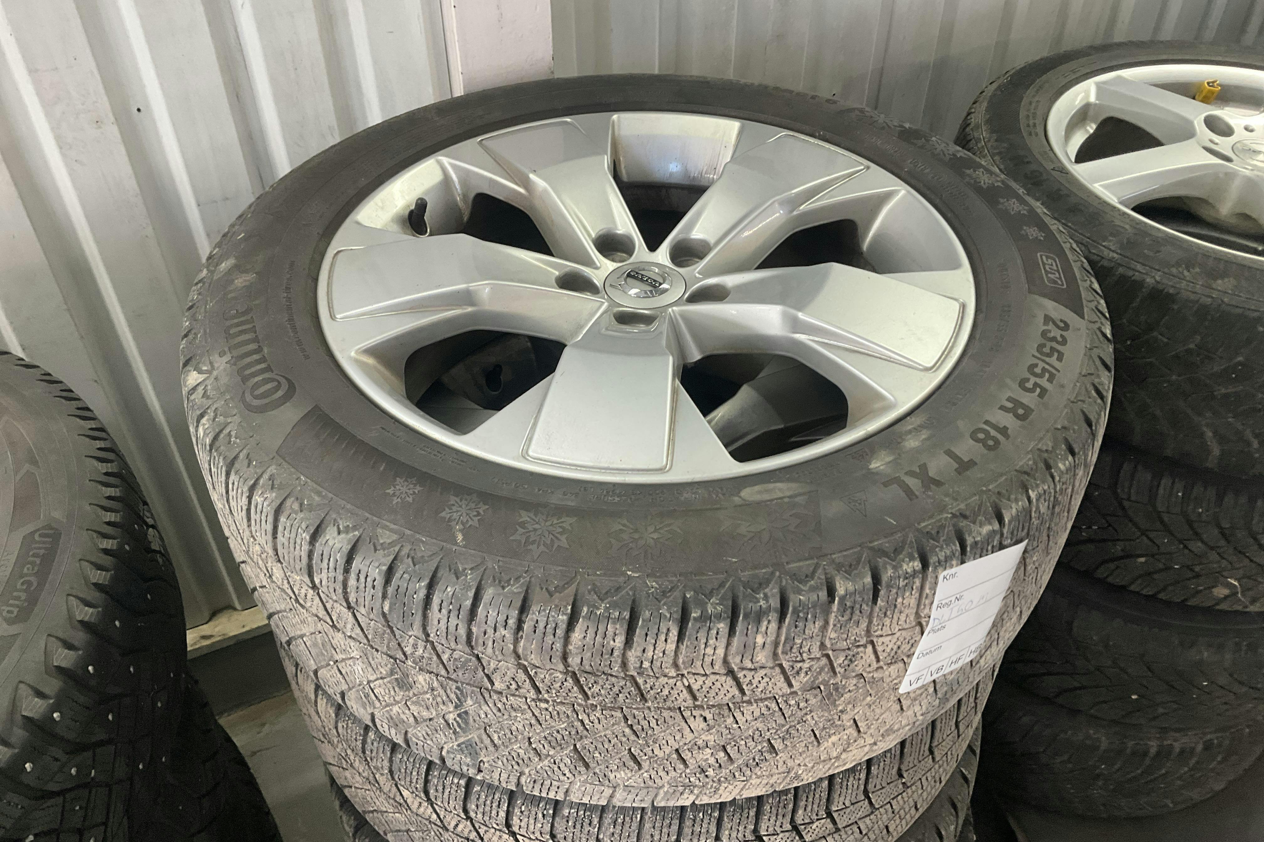 Volvo EX30 Single Motor (272hk) - 2 001 mil - Automat - grå - 2024