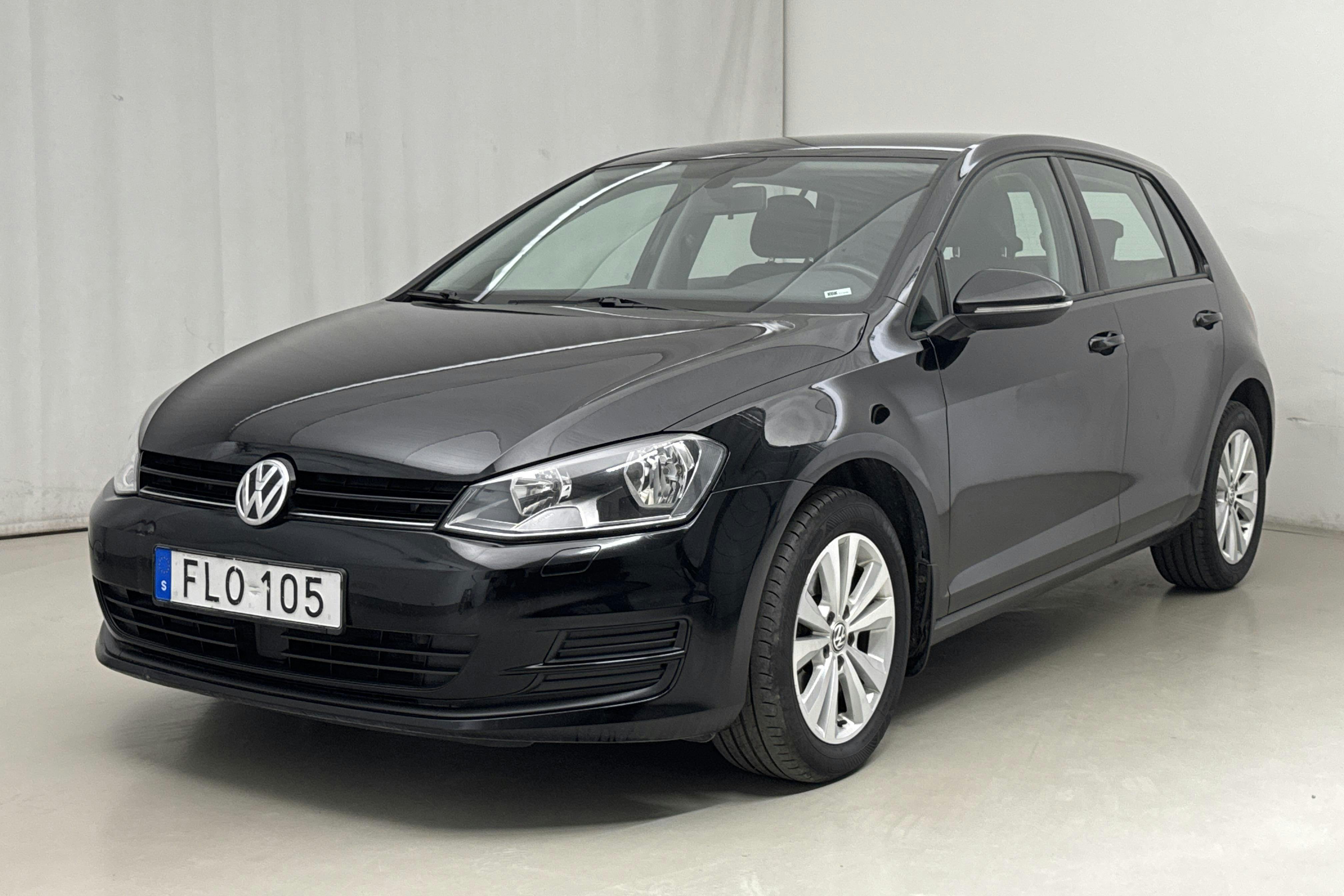 VW Golf VII 1.6 TDI BlueMotion Technology 5dr (105hk) - 13 373 mil - Manuell - svart - 2015