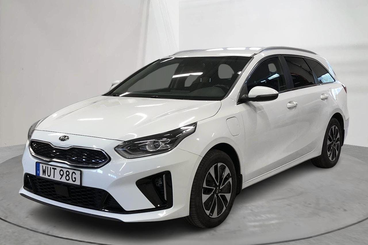 KIA Ceed 1.6 Plug-in Hybrid SW (141hk) - 132 310 km - Automaatne - valge - 2021