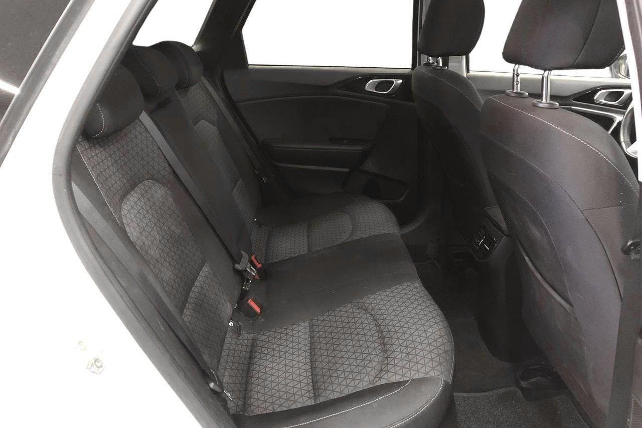 KIA Ceed 1.6 Plug-in Hybrid SW (141hk) - 13 231 mil - Automat - vit - 2021