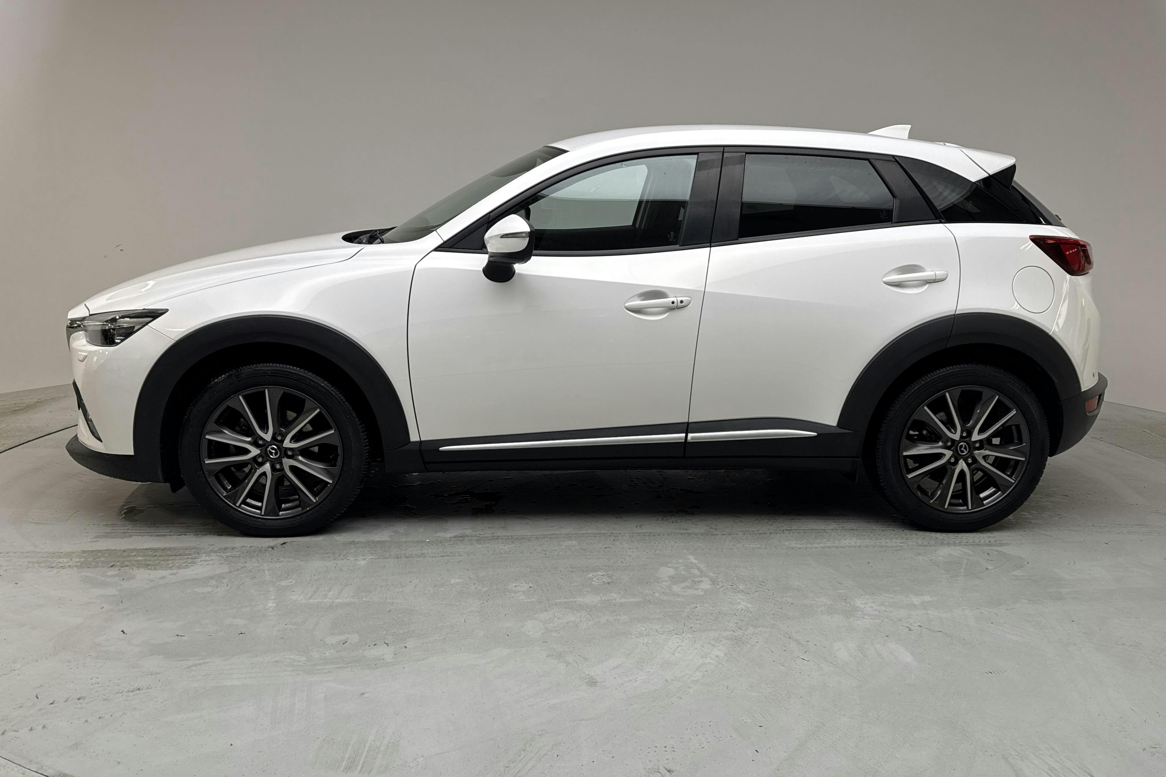 Mazda CX-3 2.0 AWD (150hk) - 1 789 mil - Automat - vit - 2016