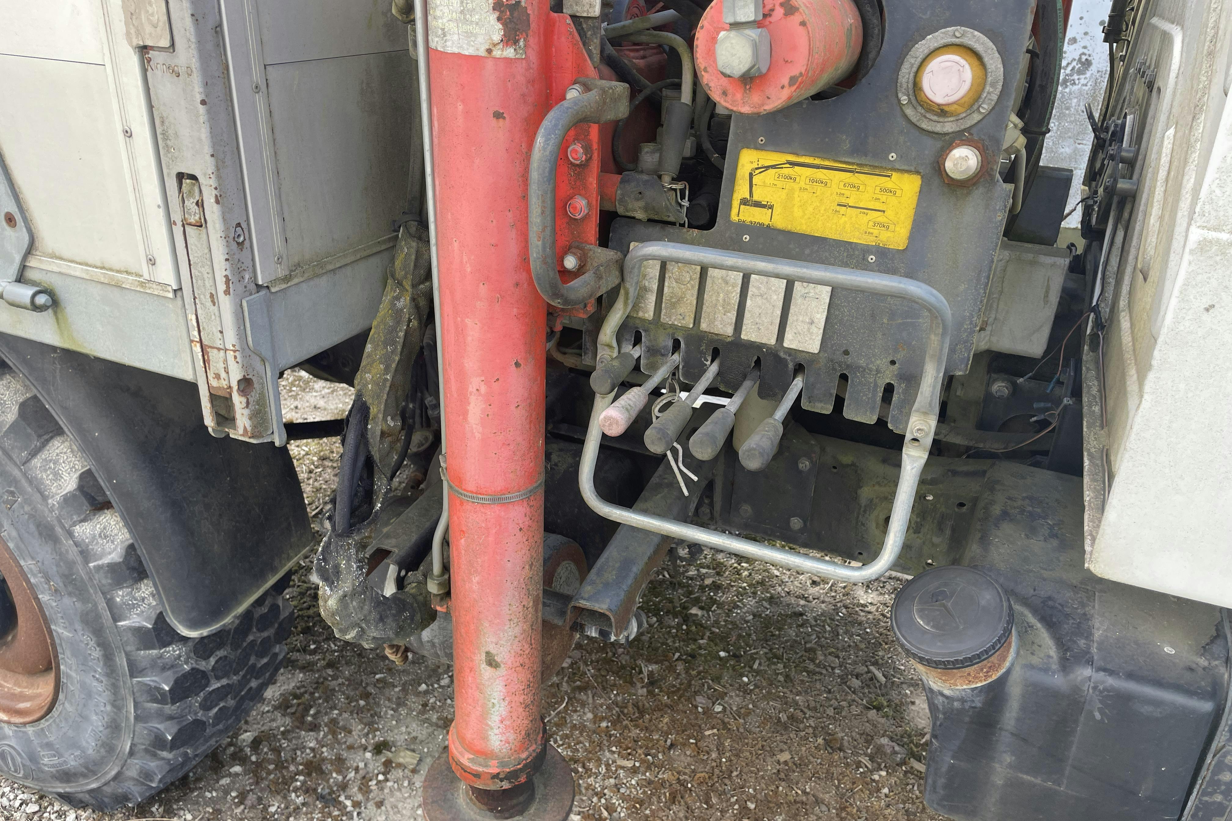 UNIMOG U100L - 248 537 km - Manuell - vit - 1996