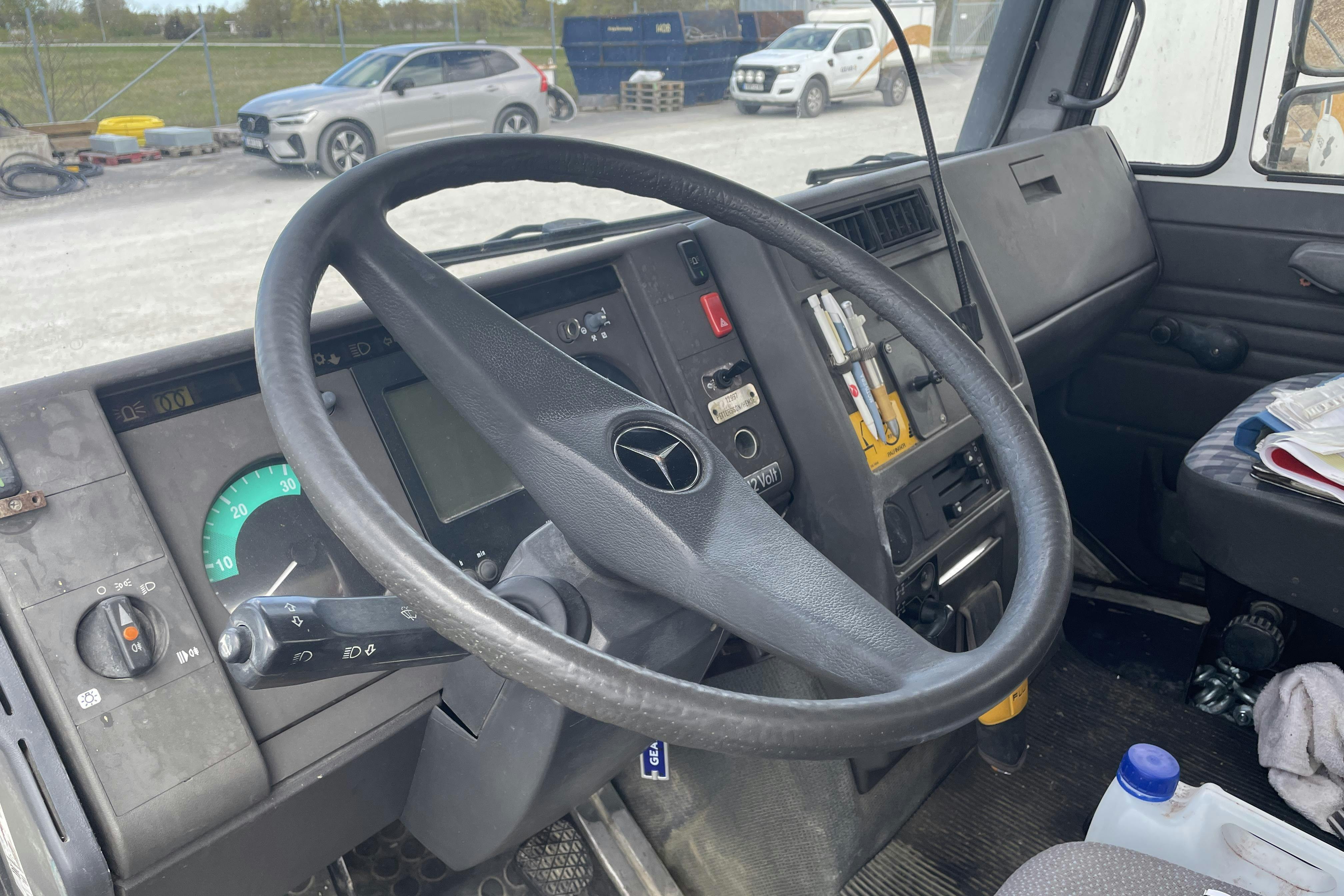 UNIMOG U100L - 248 537 km - Manuell - vit - 1996