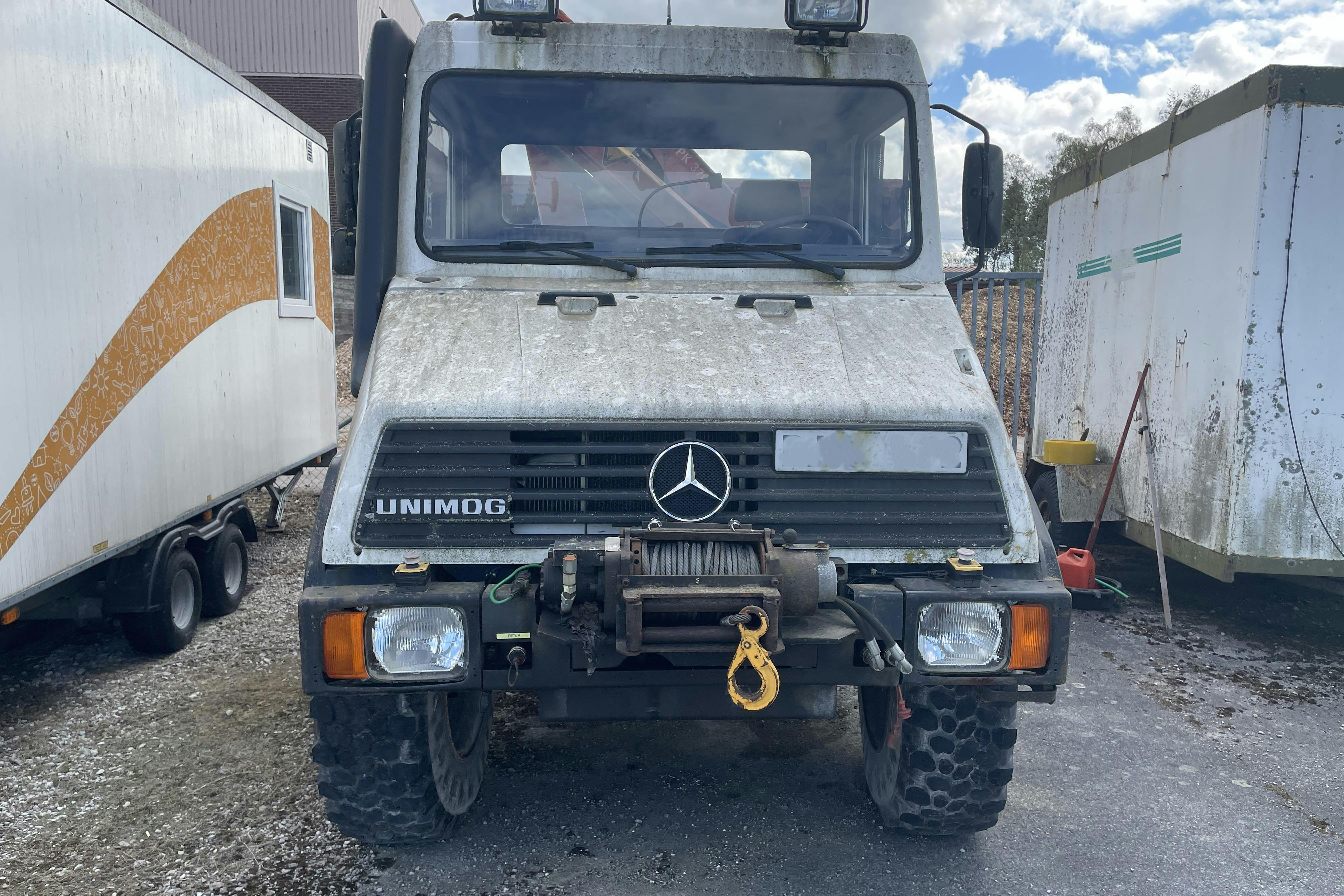 UNIMOG U100L - 248 537 km - Manuell - vit - 1996