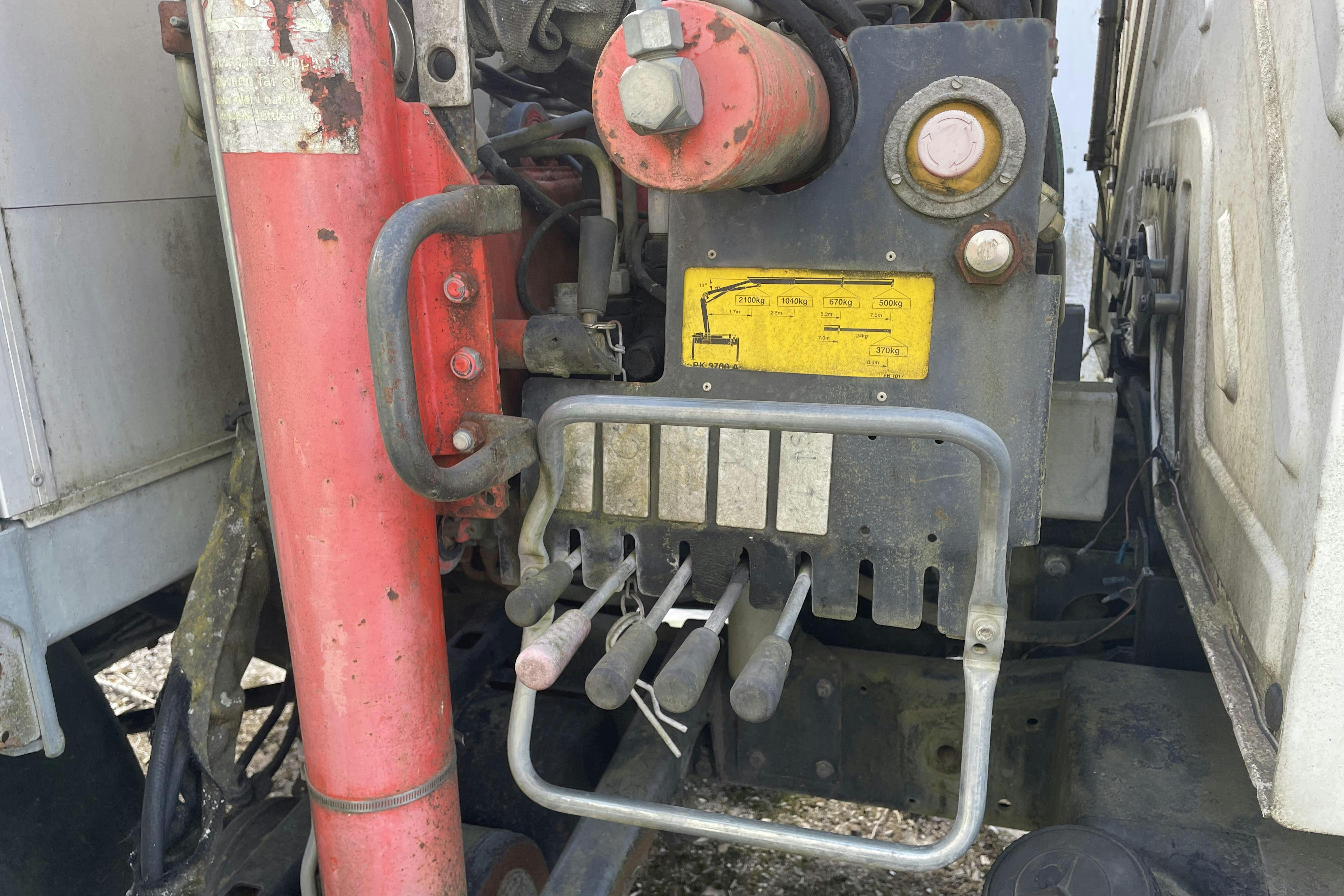 UNIMOG U100L - 248 537 km - Manuell - vit - 1996