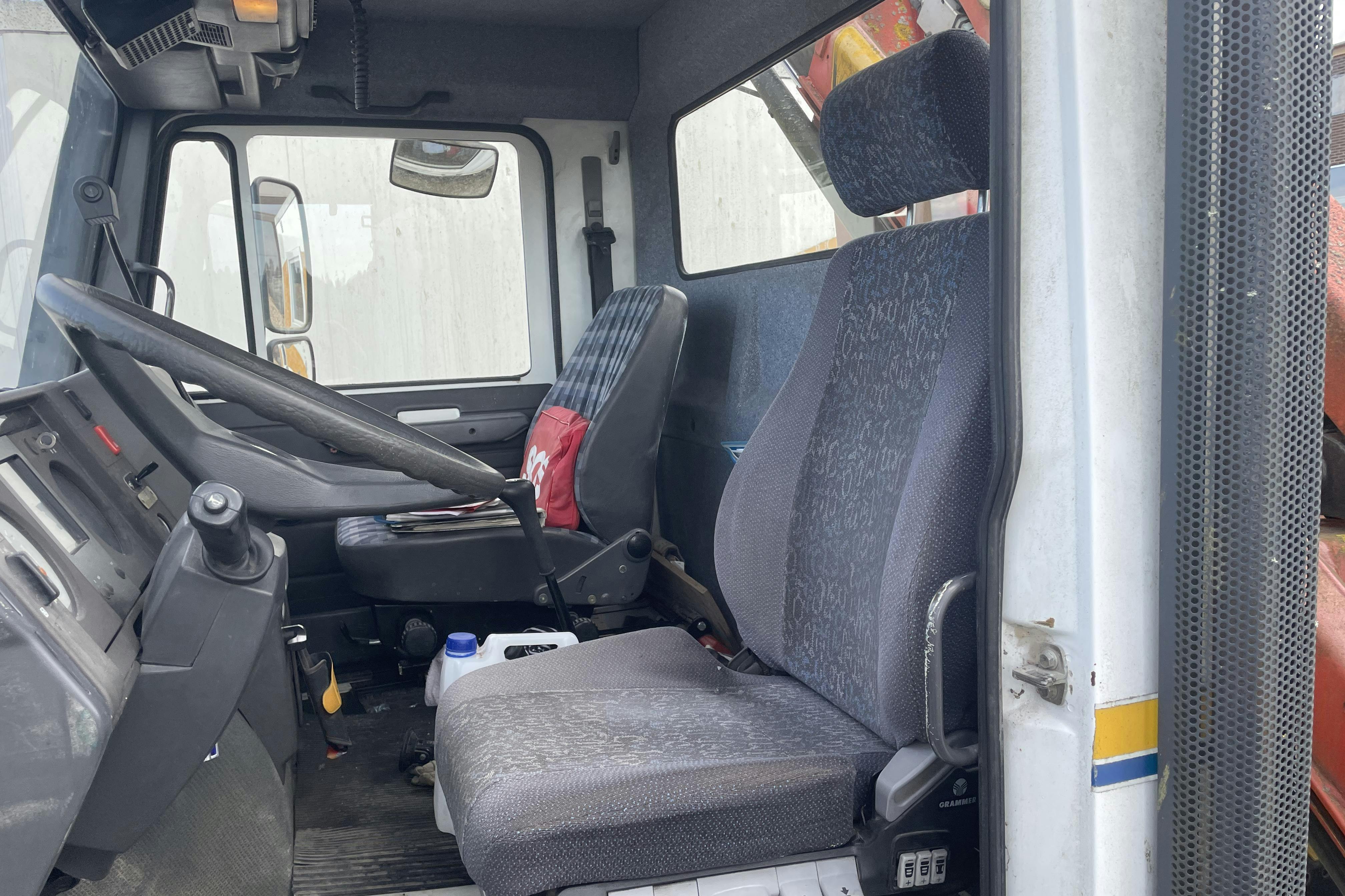 UNIMOG U100L - 248 537 km - Manuell - vit - 1996