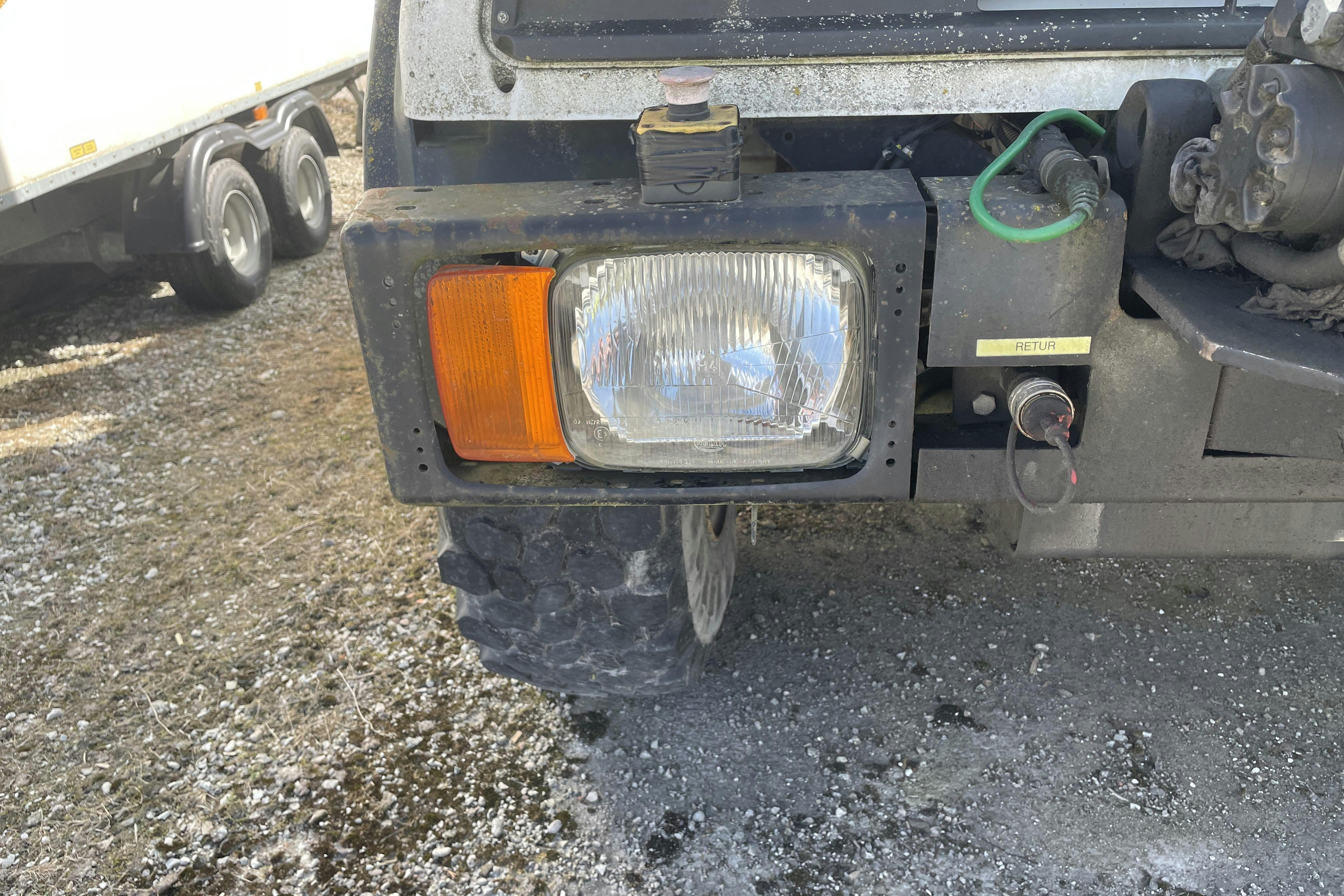 UNIMOG U100L - 248 537 km - Manuell - vit - 1996