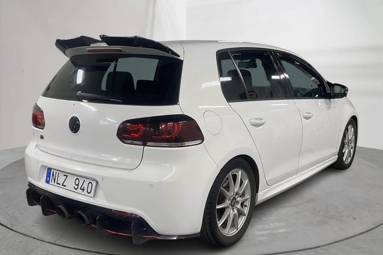 VW Golf R VI 4-MOTION 5dr (270hk) - 17 187 mil - Automat - vit - 2010