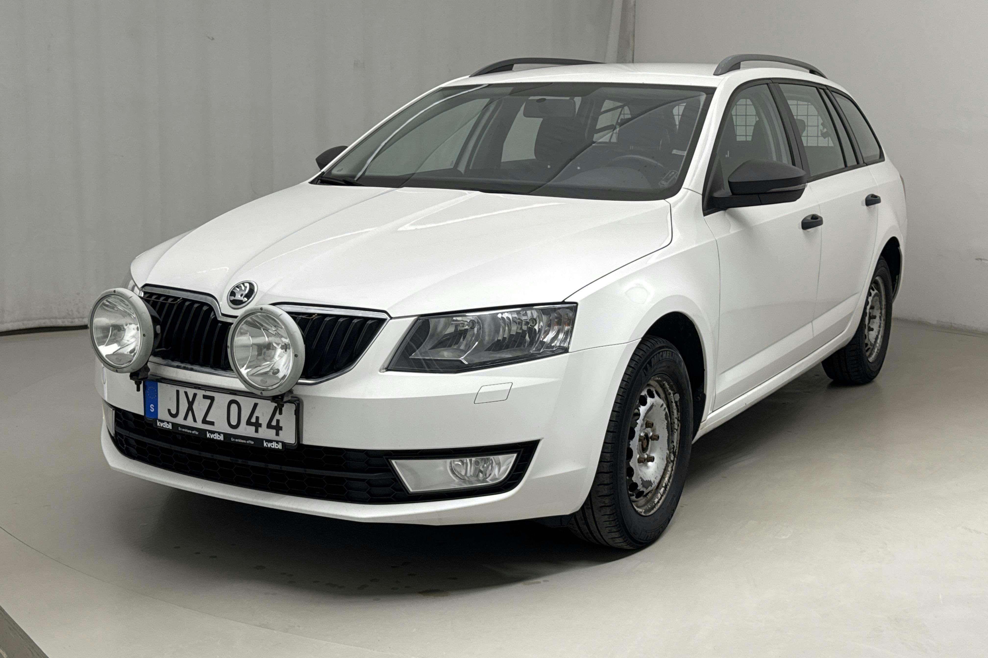 Skoda Octavia III 1.6 TDI Combi 4X4 (110hk) - 133 010 km - Manualna - biały - 2016