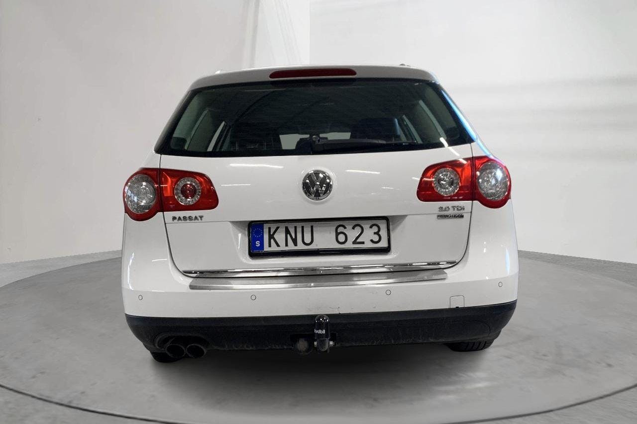 VW Passat 2.0 TDI Variant 4-Motion (140hk) - 19 829 mil - Manuell - vit - 2010