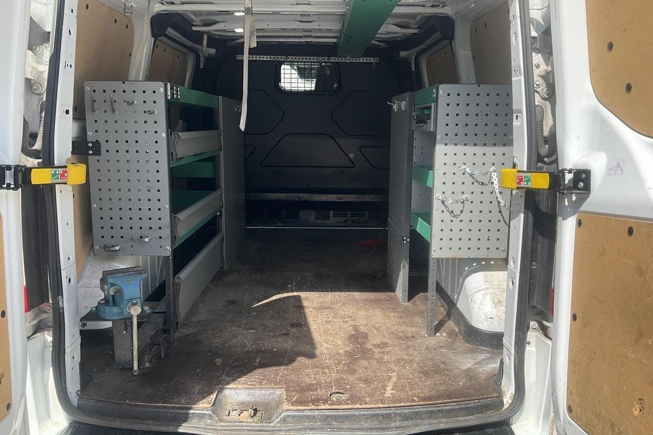 Ford Transit Custom 300 (130hk) - 10 673 mil - Automat - vit - 2018
