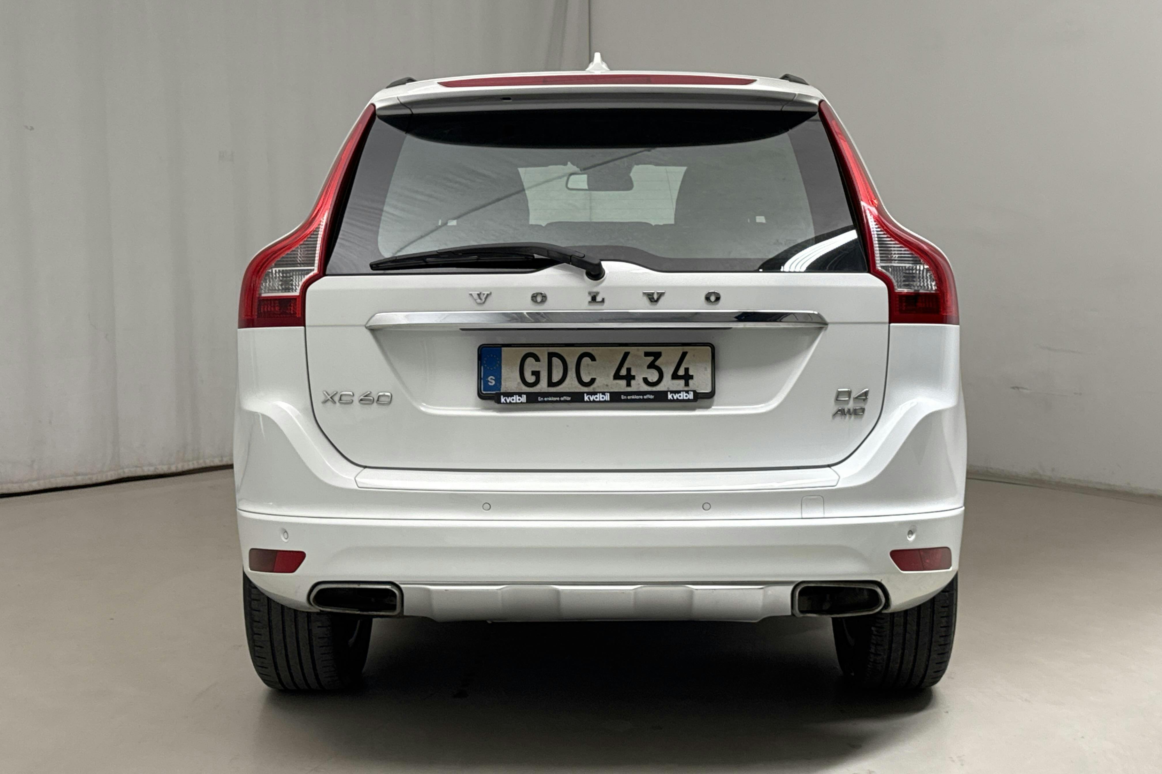 Volvo XC60 D4 AWD (181hk) - 20 084 mil - Automat - vit - 2014