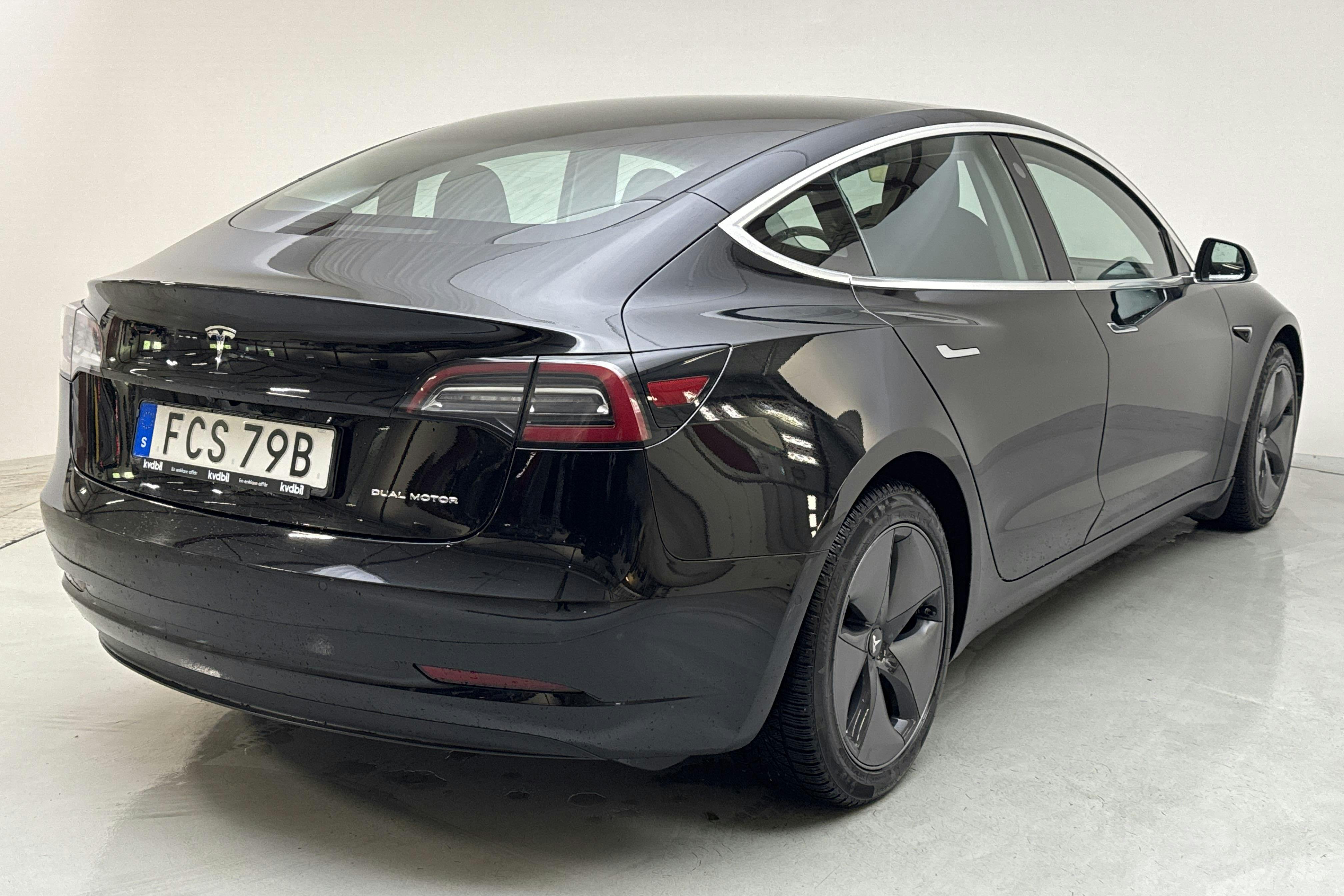 Tesla Model 3 Long Range Dual Motor AWD - 15 555 mil - Automat - svart - 2019