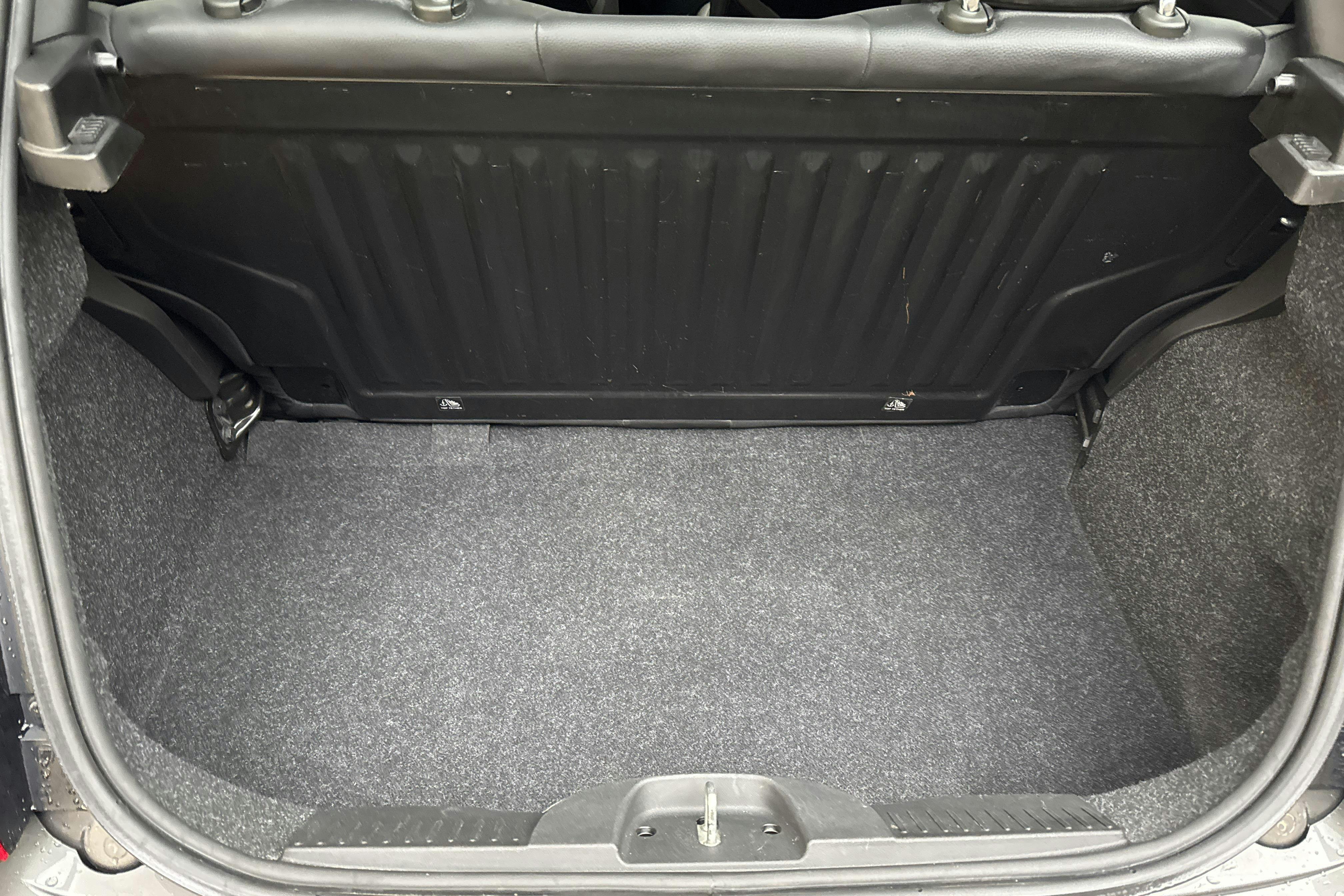 Fiat 500 Hybrid (70hk) - 4 849 mil - Manuell - grå - 2022