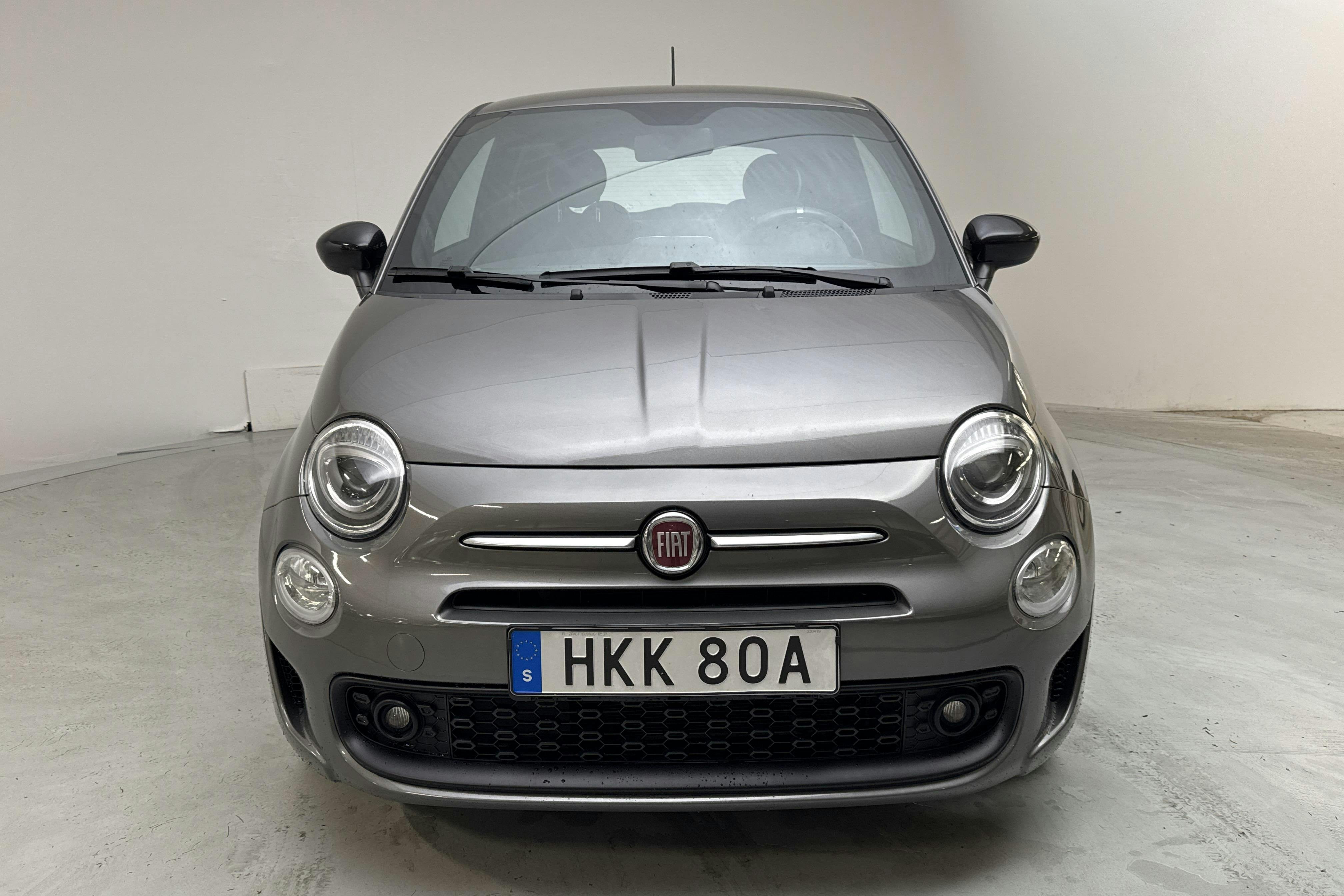 Fiat 500 Hybrid (70hk) - 4 849 mil - Manuell - grå - 2022