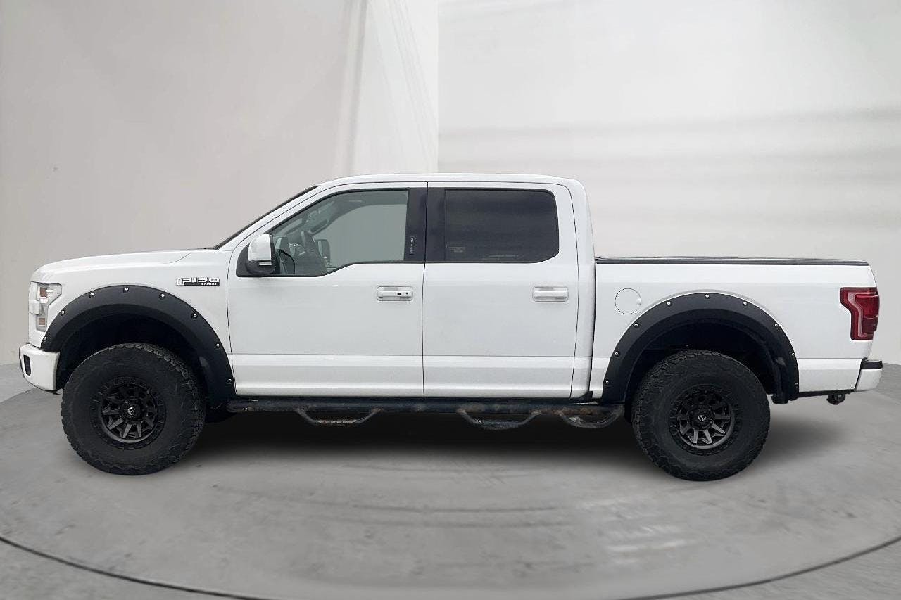 Presentationsfoto 2 av 22: Ford F-150 SuperCrew (390hk) - 12 965 mil - Automat - vit - 2017