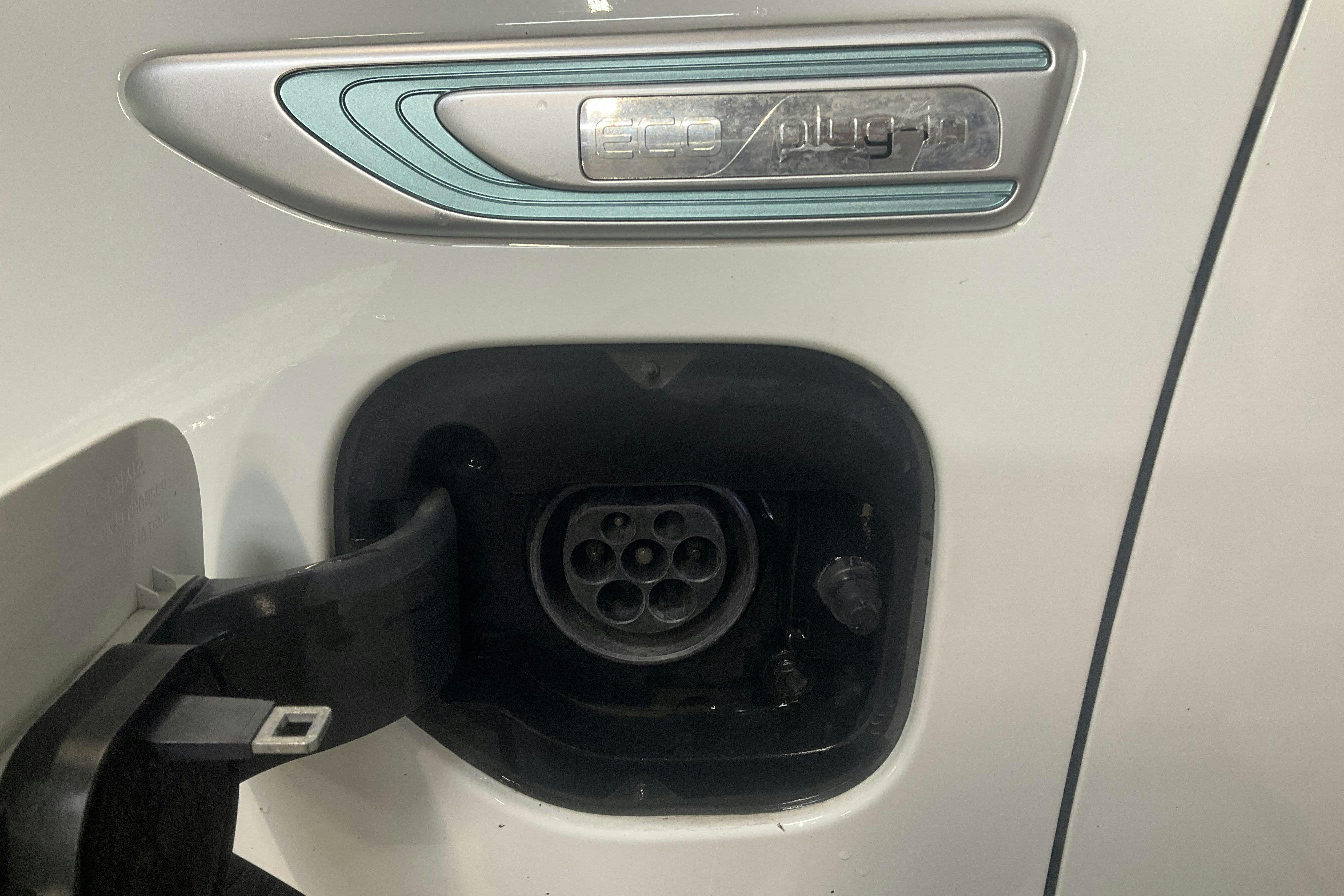 KIA Optima 2.0 GDi Plug-in Hybrid SW (205hk) - 11 613 mil - Automat - vit - 2020