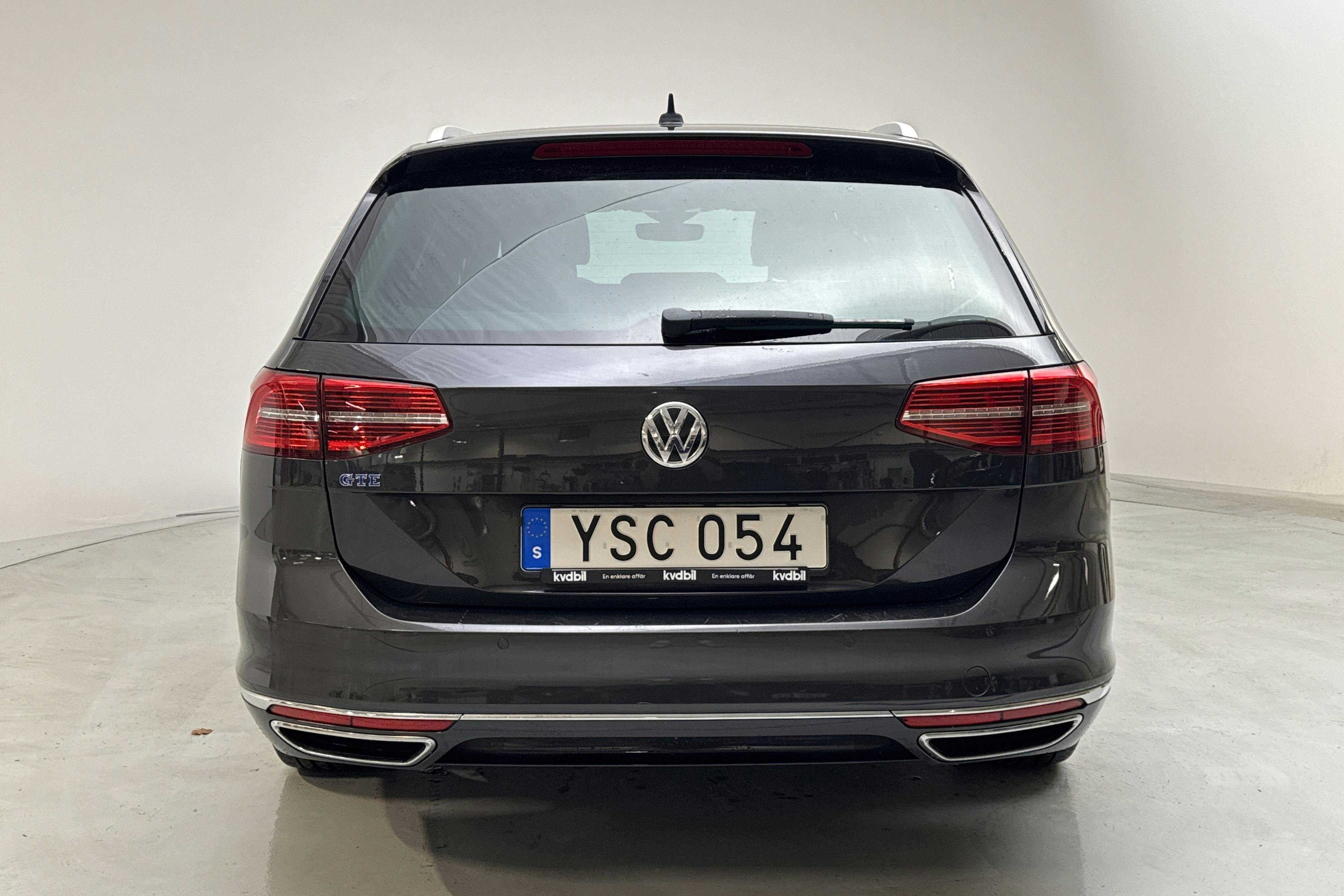 VW Passat 1.4 Plug-in-Hybrid Sportscombi (218hk) - 9 865 mil - Automat - Dark Grey - 2018