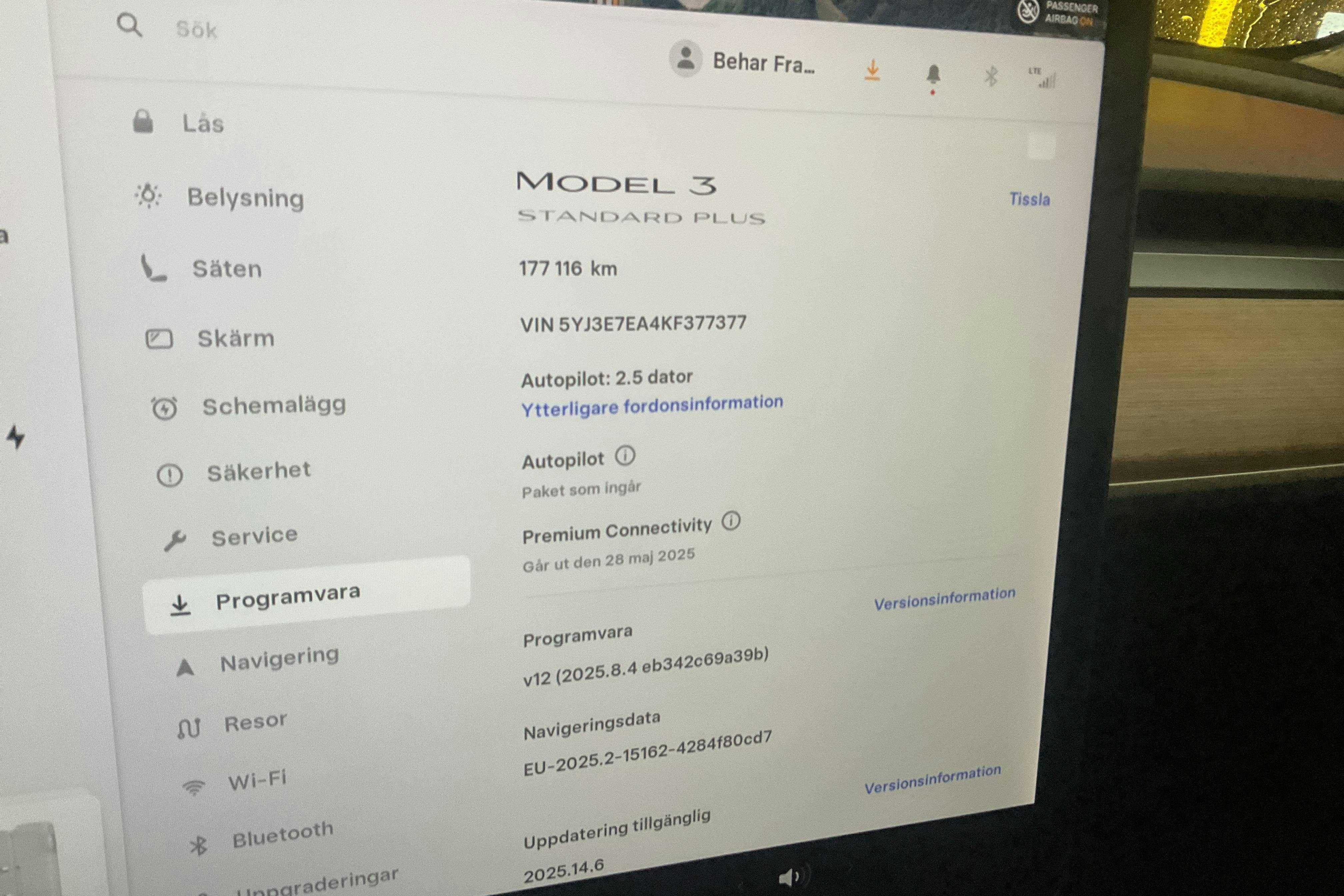 Tesla Model 3 Standard Range RWD - 17 711 mil - Automat - svart - 2019