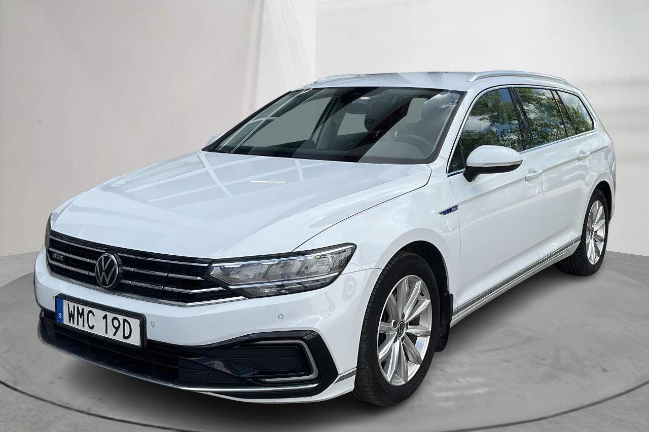 VW Passat 1.4 GTE Sportscombi (218hk) - 151 810 km - Automaatne - valge - 2022