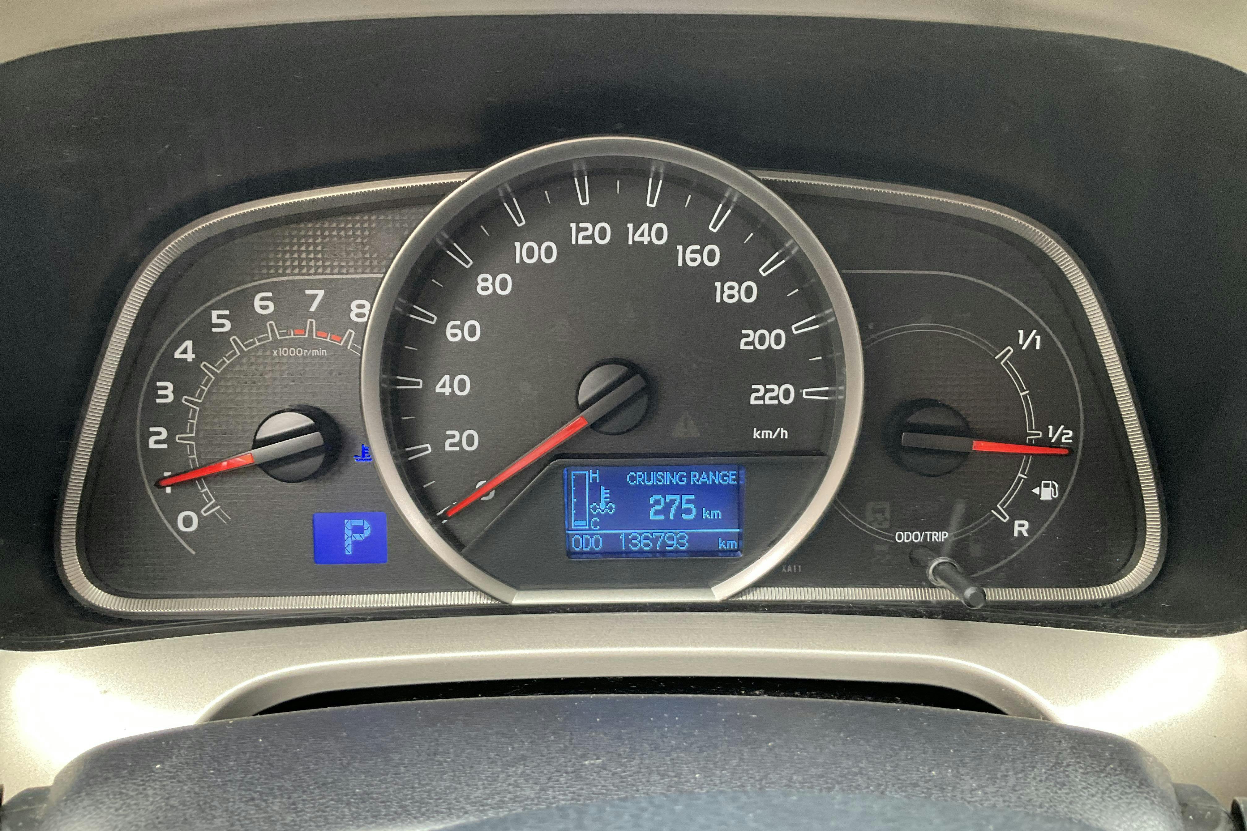 Toyota RAV4 2.0 VVT-i (151hk) - 13 679 mil - Automat - silver - 2015