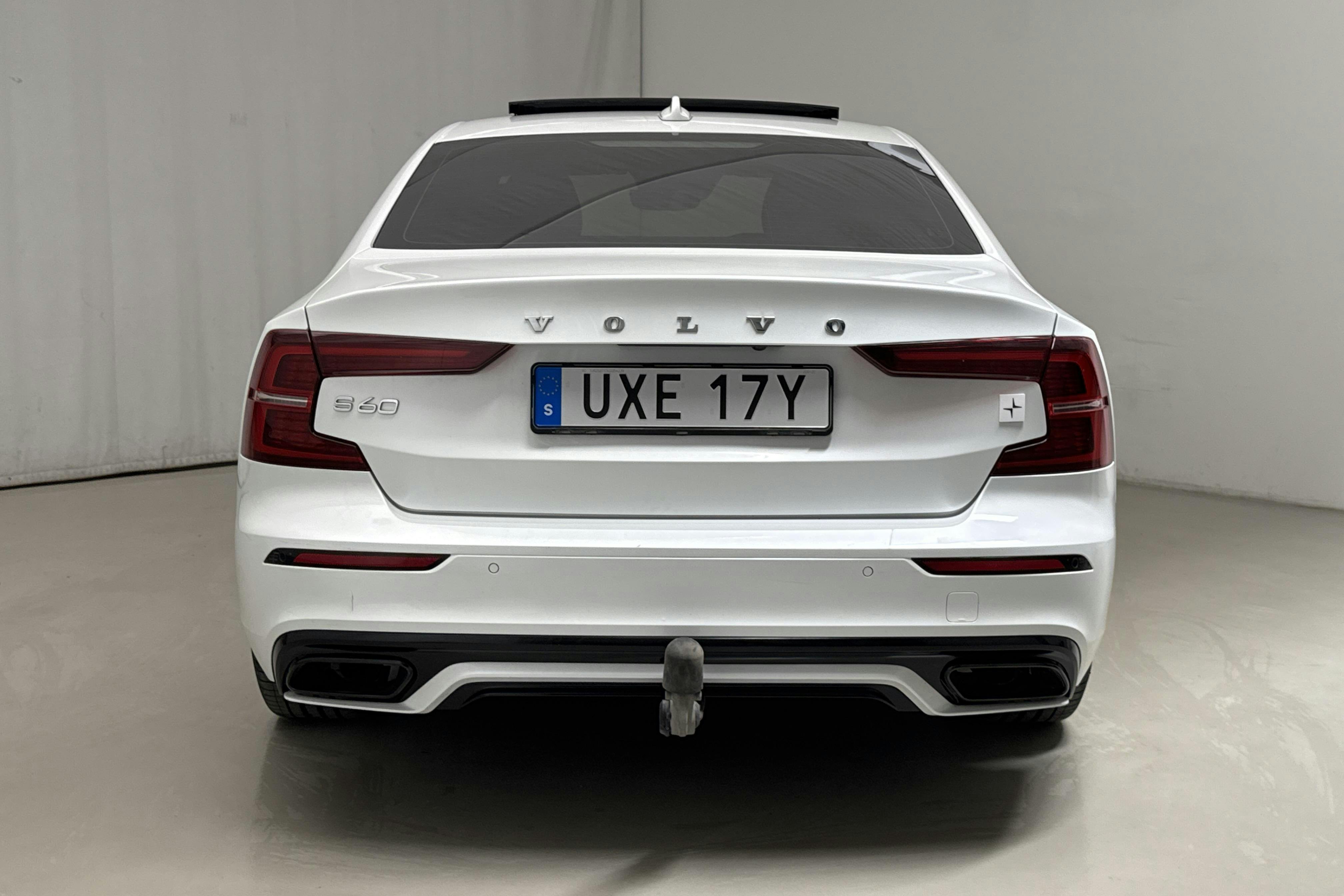 Volvo S60 T8 AWD Twin Engine Polestar Engineered (405hk) - 10 805 mil - Automat - vit - 2020
