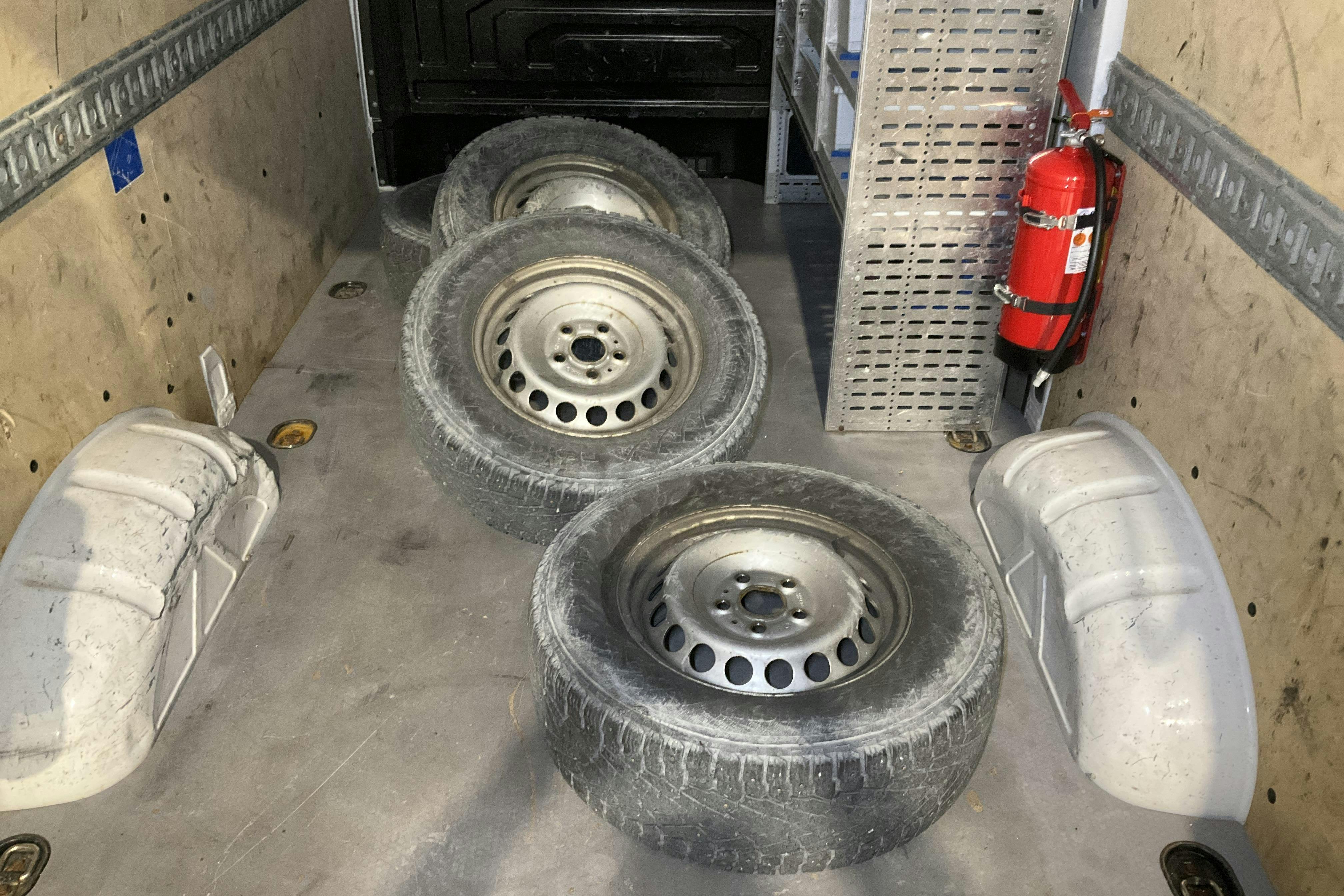 VW Crafter 35 2.0 TDI Skåp 4Motion (177hk) - 8 340 mil - Manuell - vit - 2018