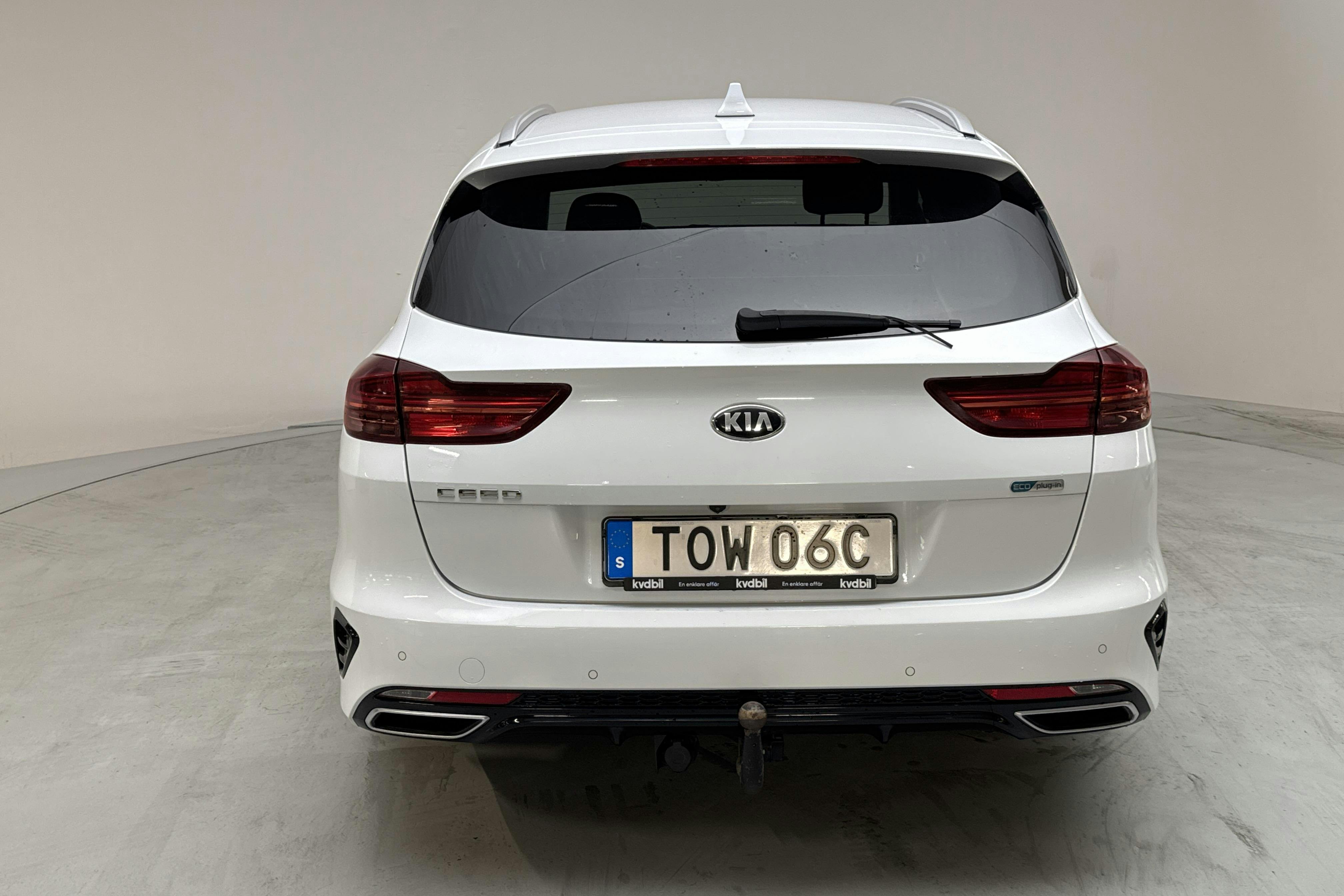 KIA Ceed 1.6 Plug-in Hybrid SW (141hk) - 16 823 mil - Automat - vit - 2020