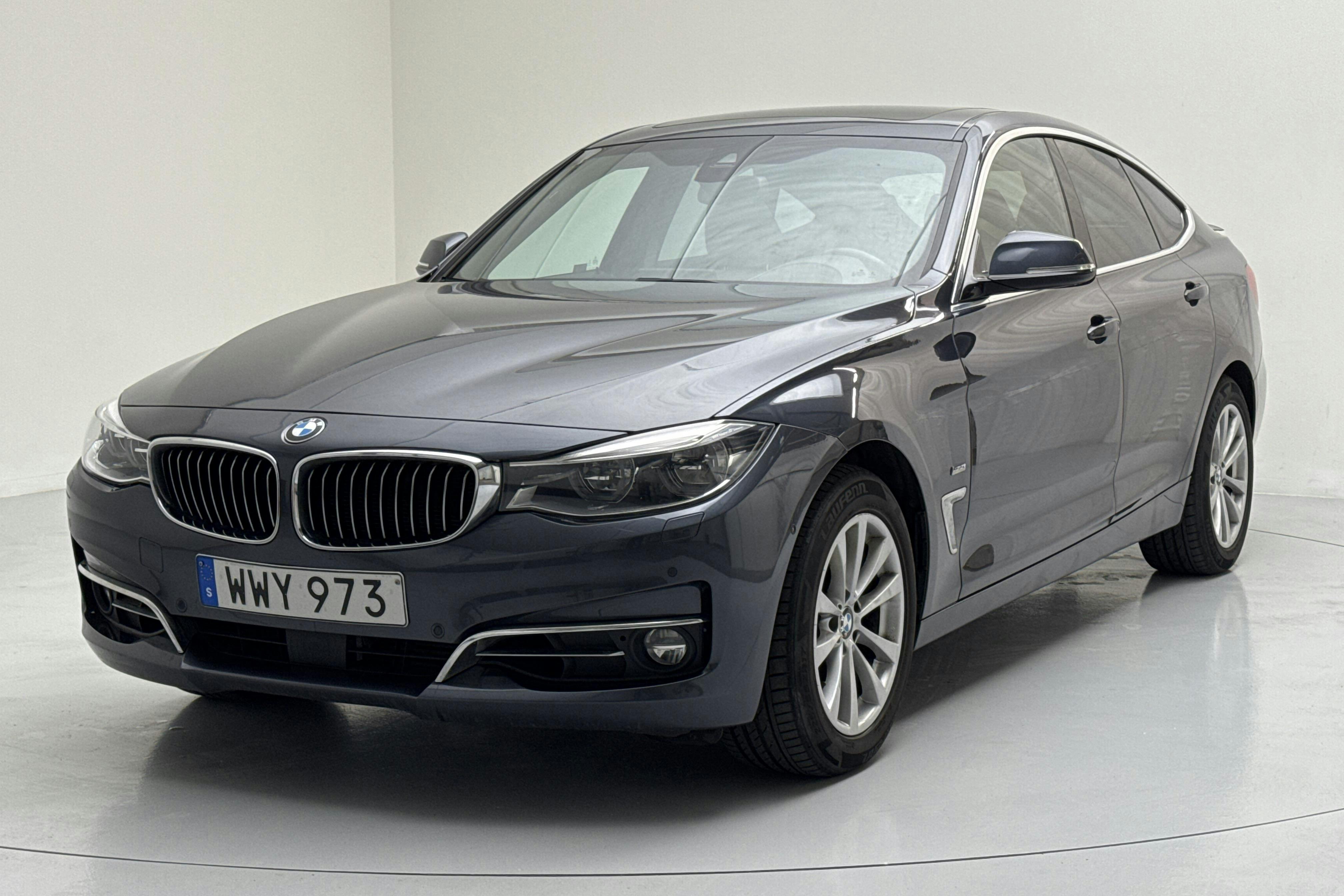 BMW 330d GT xDrive, F34 (258hk) - 13 545 mil - Automat - grå - 2017