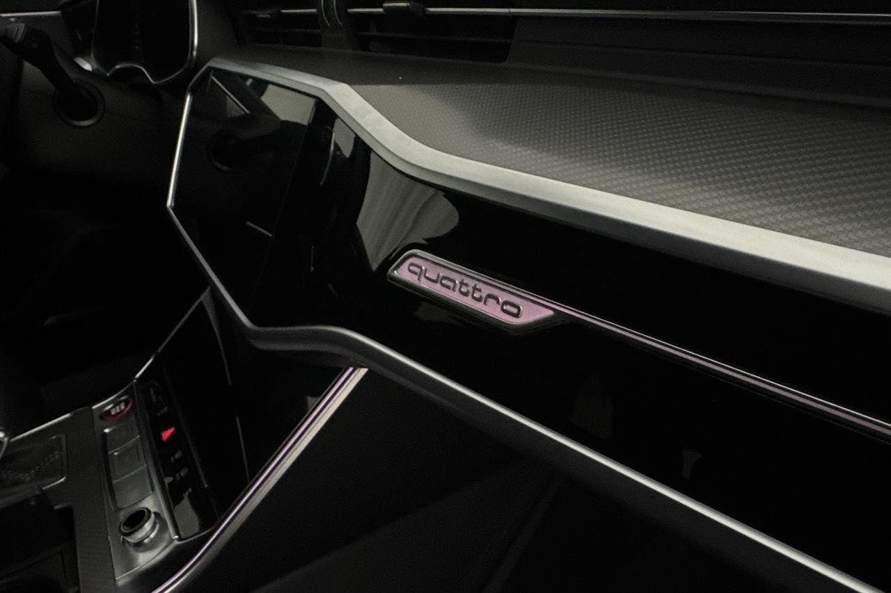 Audi RS6 Avant 4.0 TFSI quattro (600hk) - 5 786 mil - Automat - svart - 2023