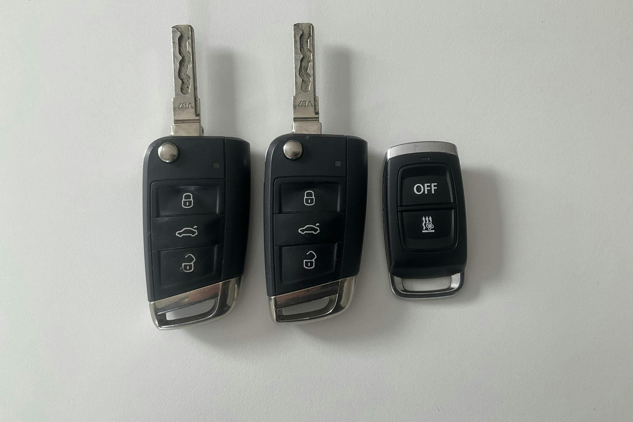 VW Golf VII GTE 5dr (204hk) - 8 290 mil - Automat - Dark Grey - 2020