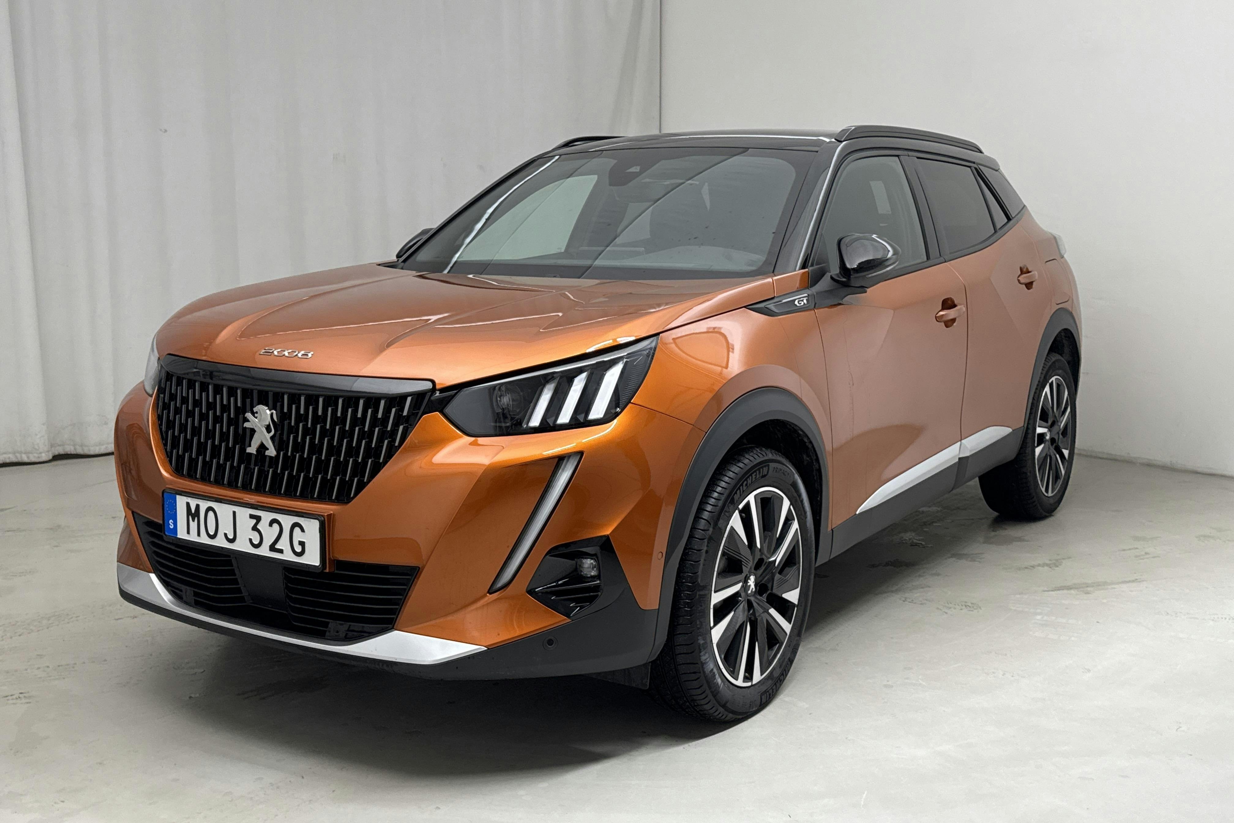 Peugeot 2008 BlueHDi (130hk) - 1 090 km - Automatyczna - Pomarańczowy - 2022