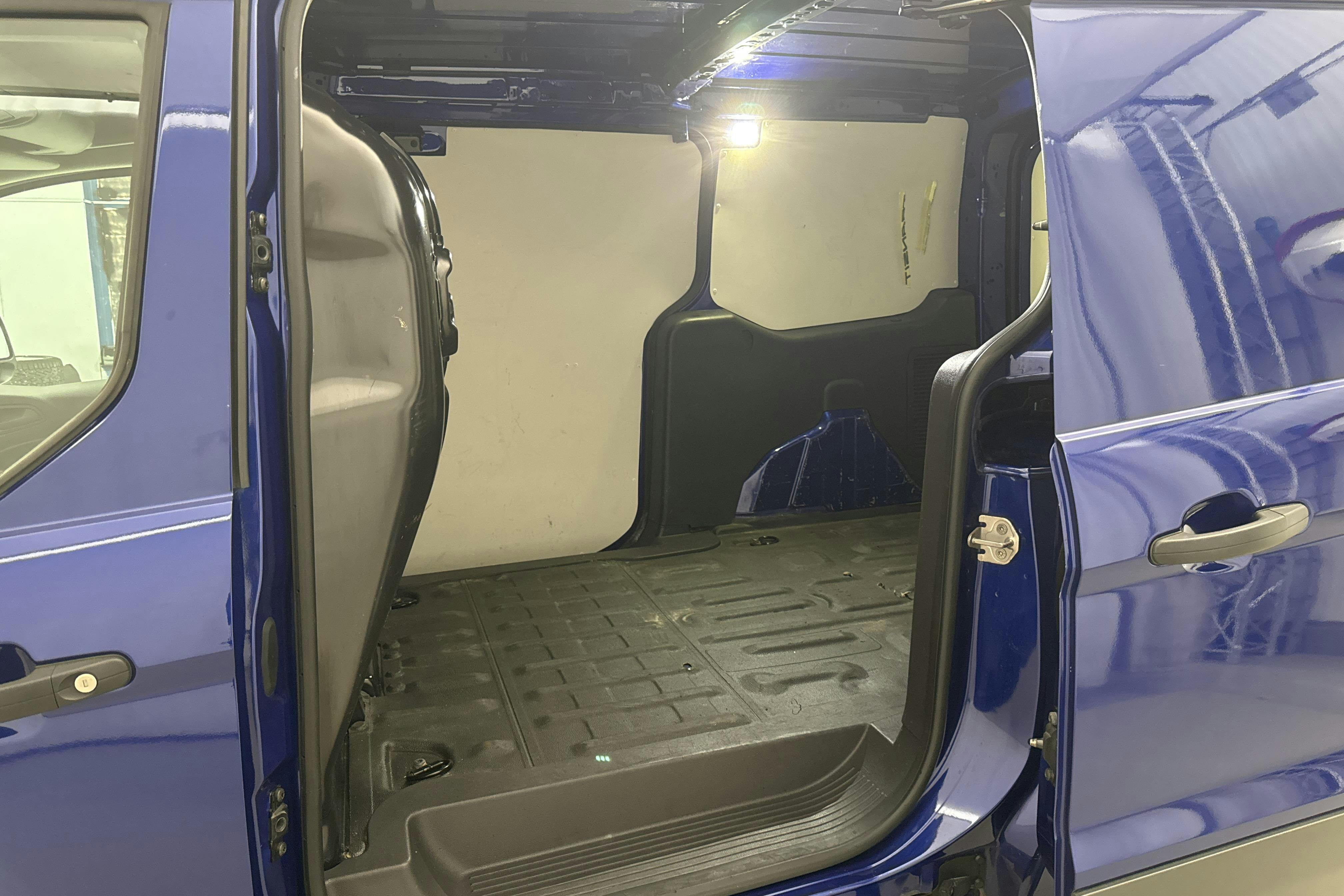 Ford Transit Connect 1.5 TDCi (120hk) - 16 920 mil - Automat - blå - 2017