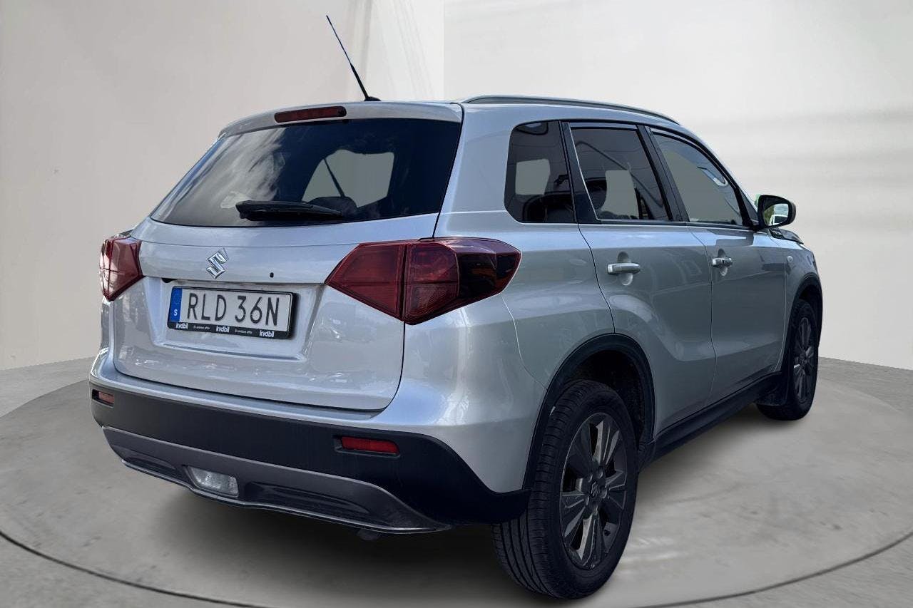 Suzuki Vitara 1.4T Boosterjet Hybrid Allgrip 4x4 (129hk) - 24 806 mil - Automat - grå - 2021