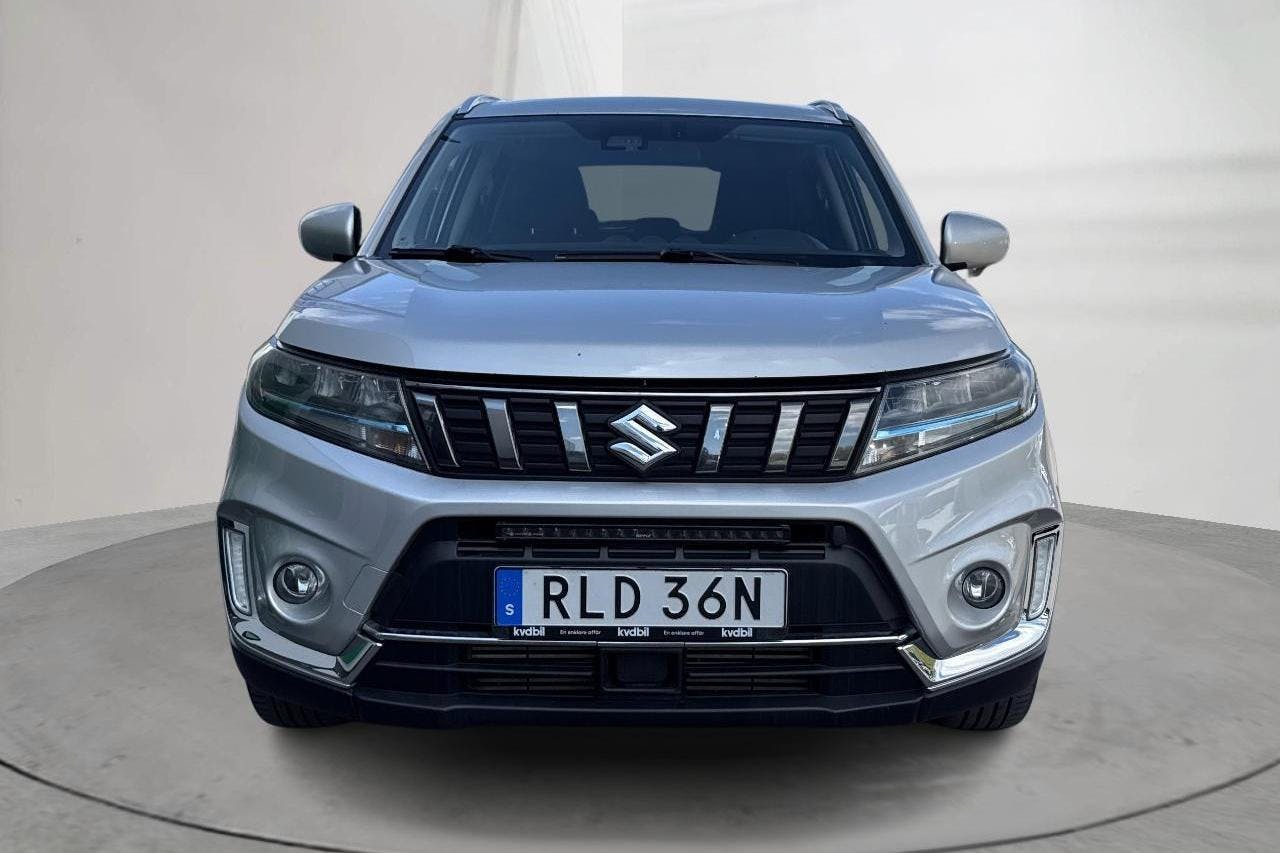 Suzuki Vitara 1.4T Boosterjet Hybrid Allgrip 4x4 (129hk) - 24 806 mil - Automat - grå - 2021