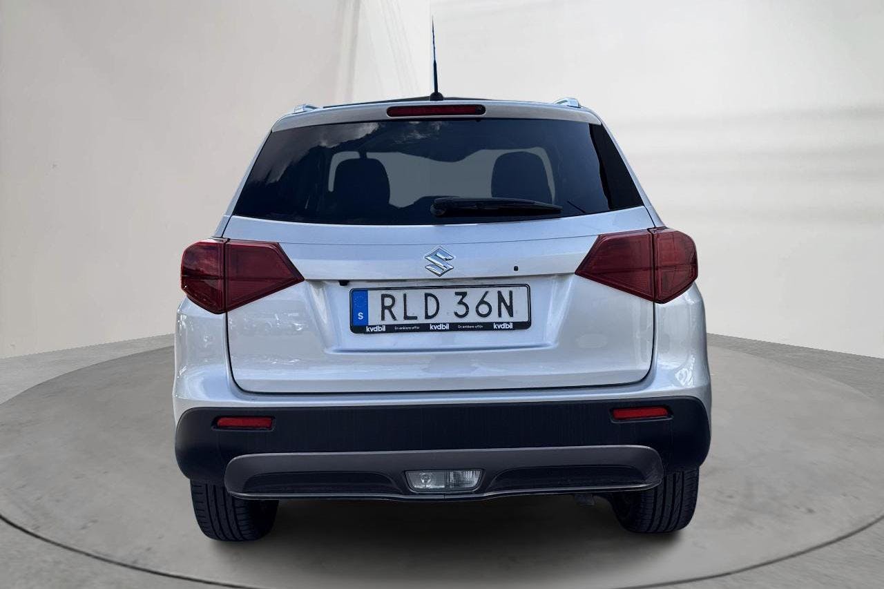 Suzuki Vitara 1.4T Boosterjet Hybrid Allgrip 4x4 (129hk) - 24 806 mil - Automat - grå - 2021