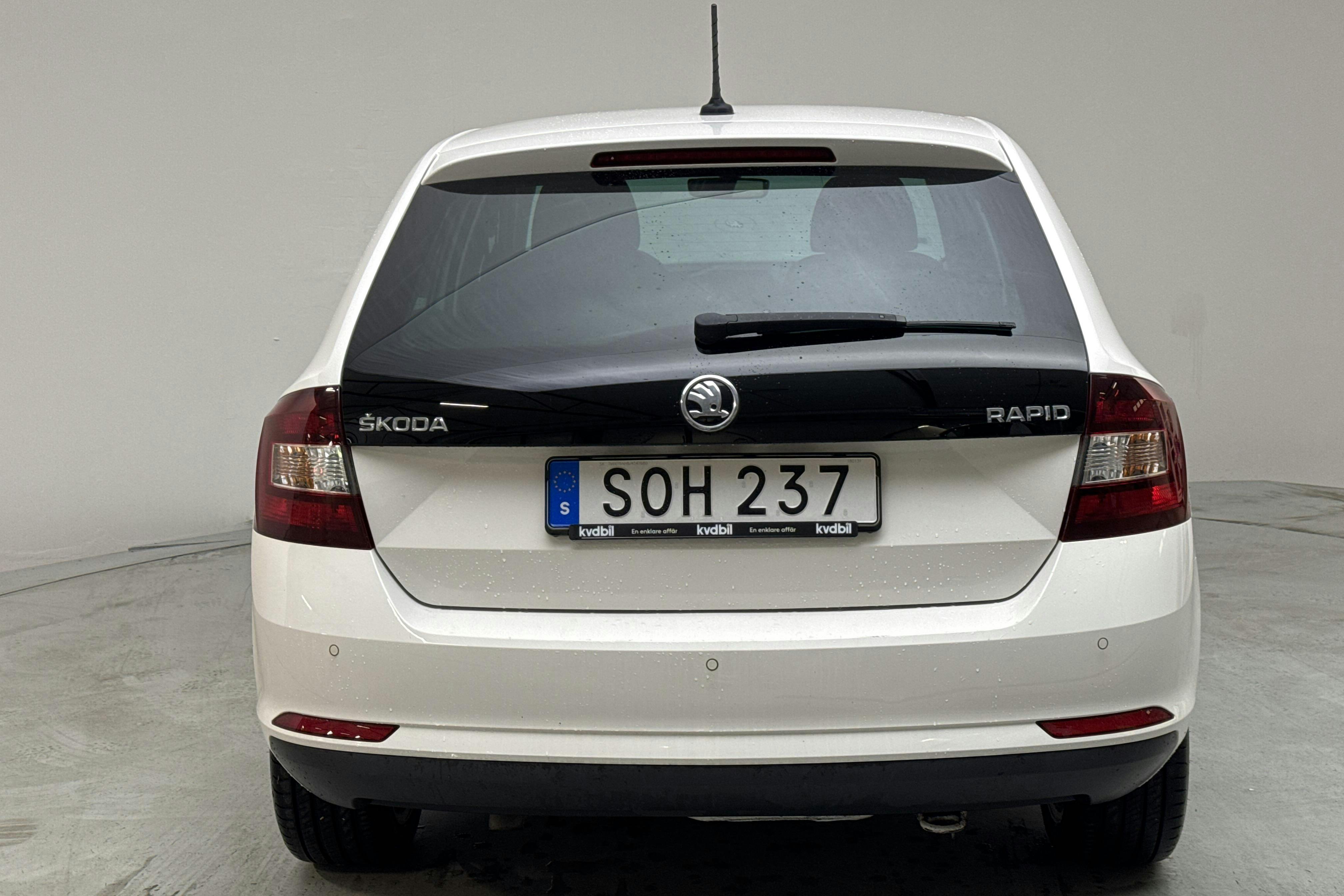 Skoda Rapid 1.4 TDI Spaceback (90hk) - 7 712 mil - Manuell - vit - 2018