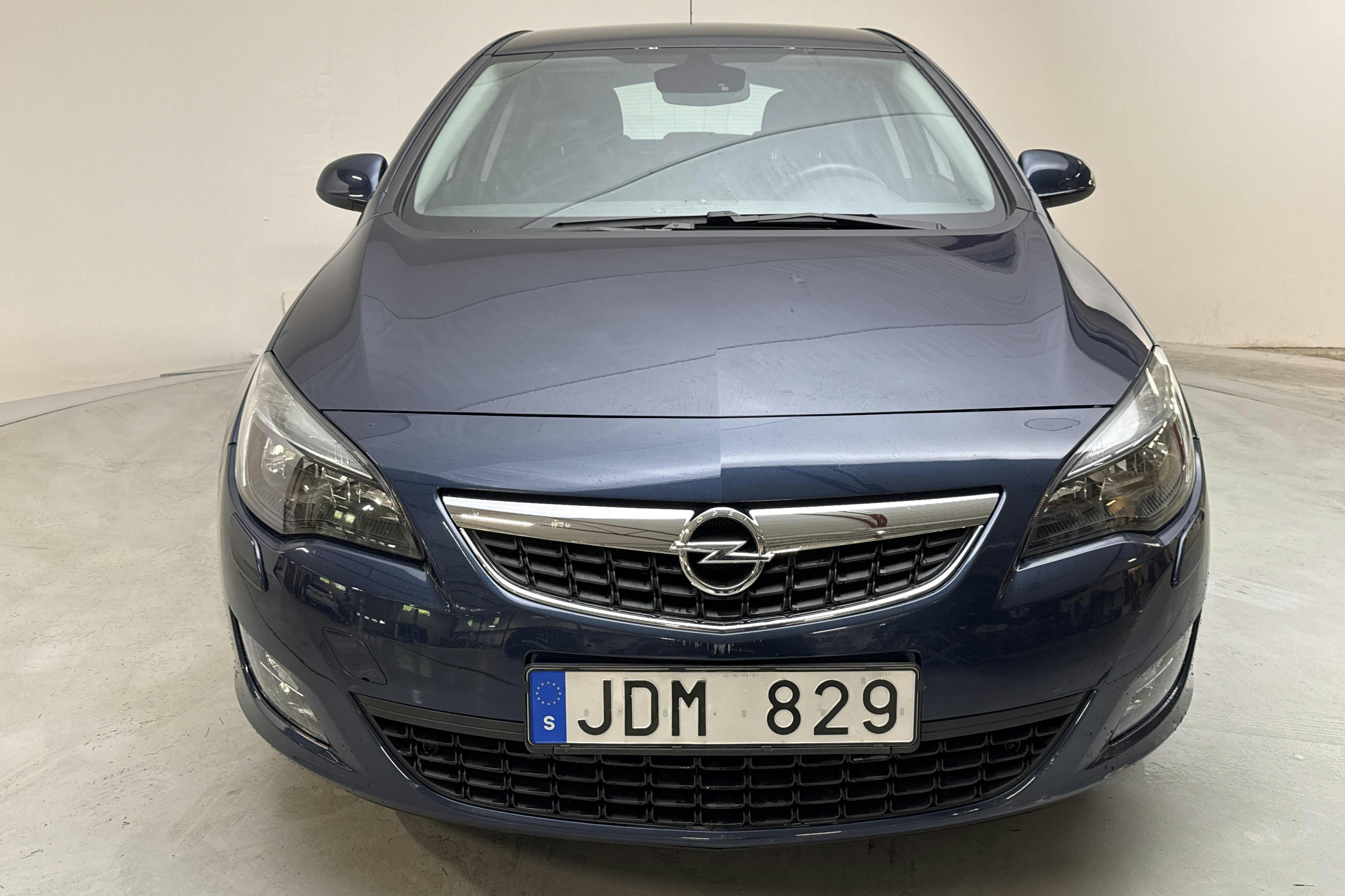 Opel Astra 1.4 Turbo ECOTEC 5dr (140hk) - 8 030 mil - Automat - Dark Blue - 2011