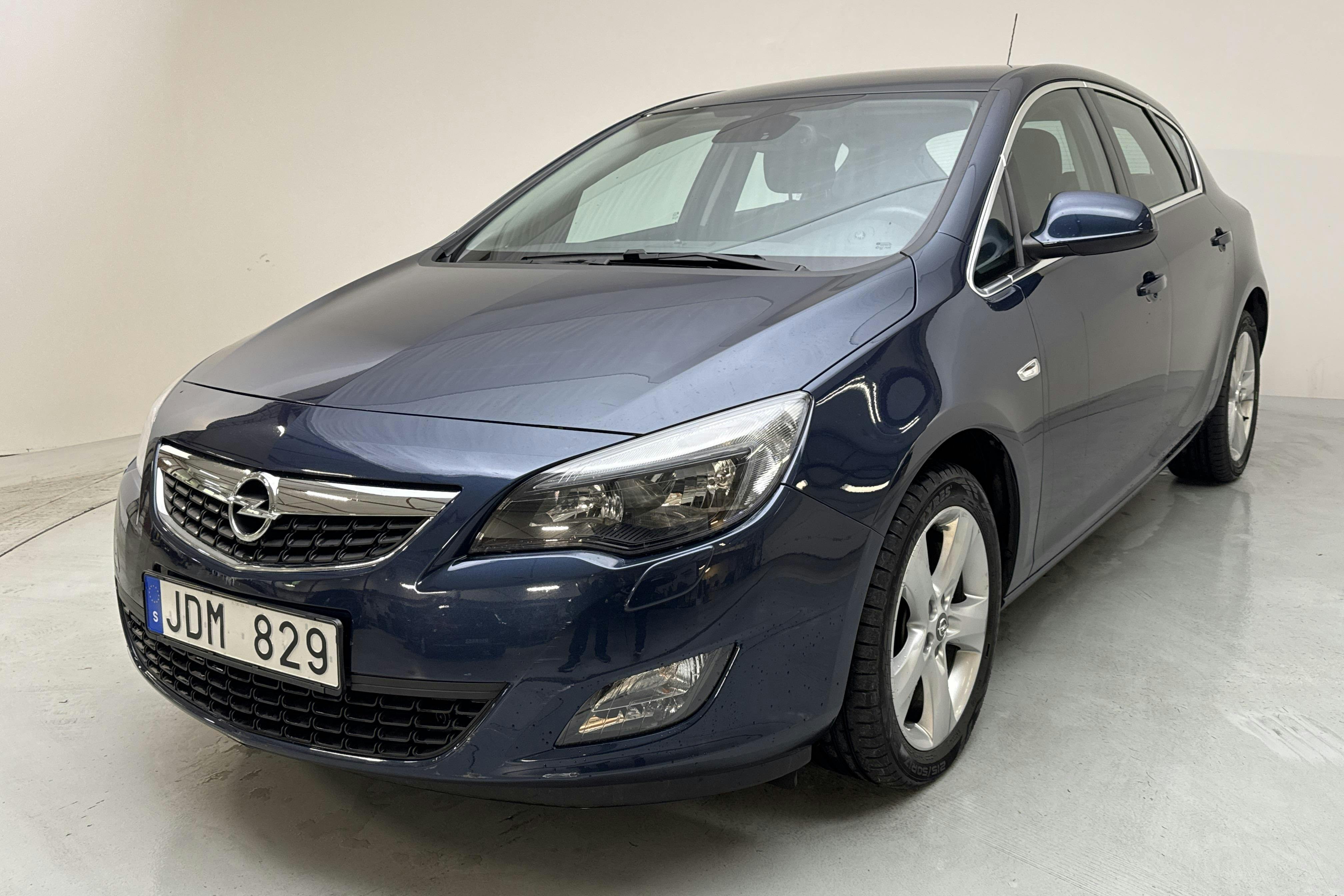 Opel Astra 1.4 Turbo ECOTEC 5dr (140hk) - 80 300 km - Automatyczna - Dark Blue - 2011